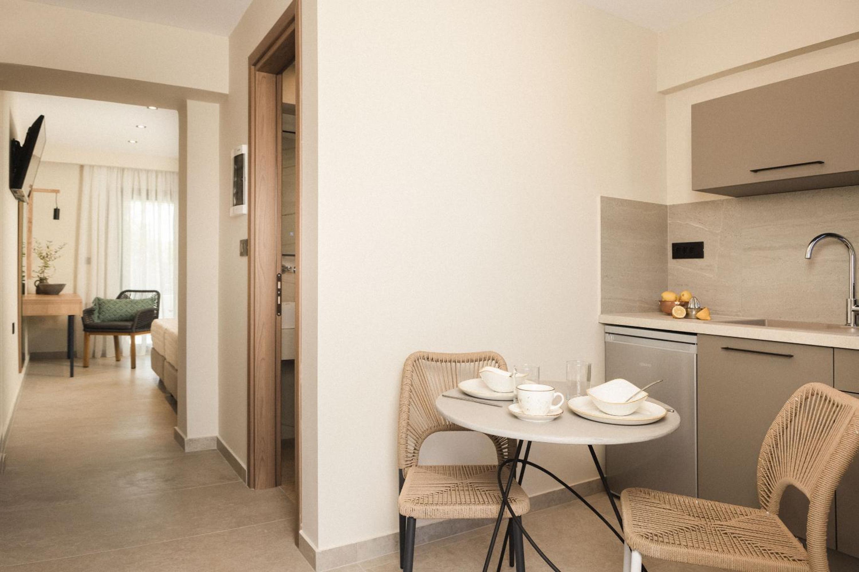 Krystalias luxury studio photo 5