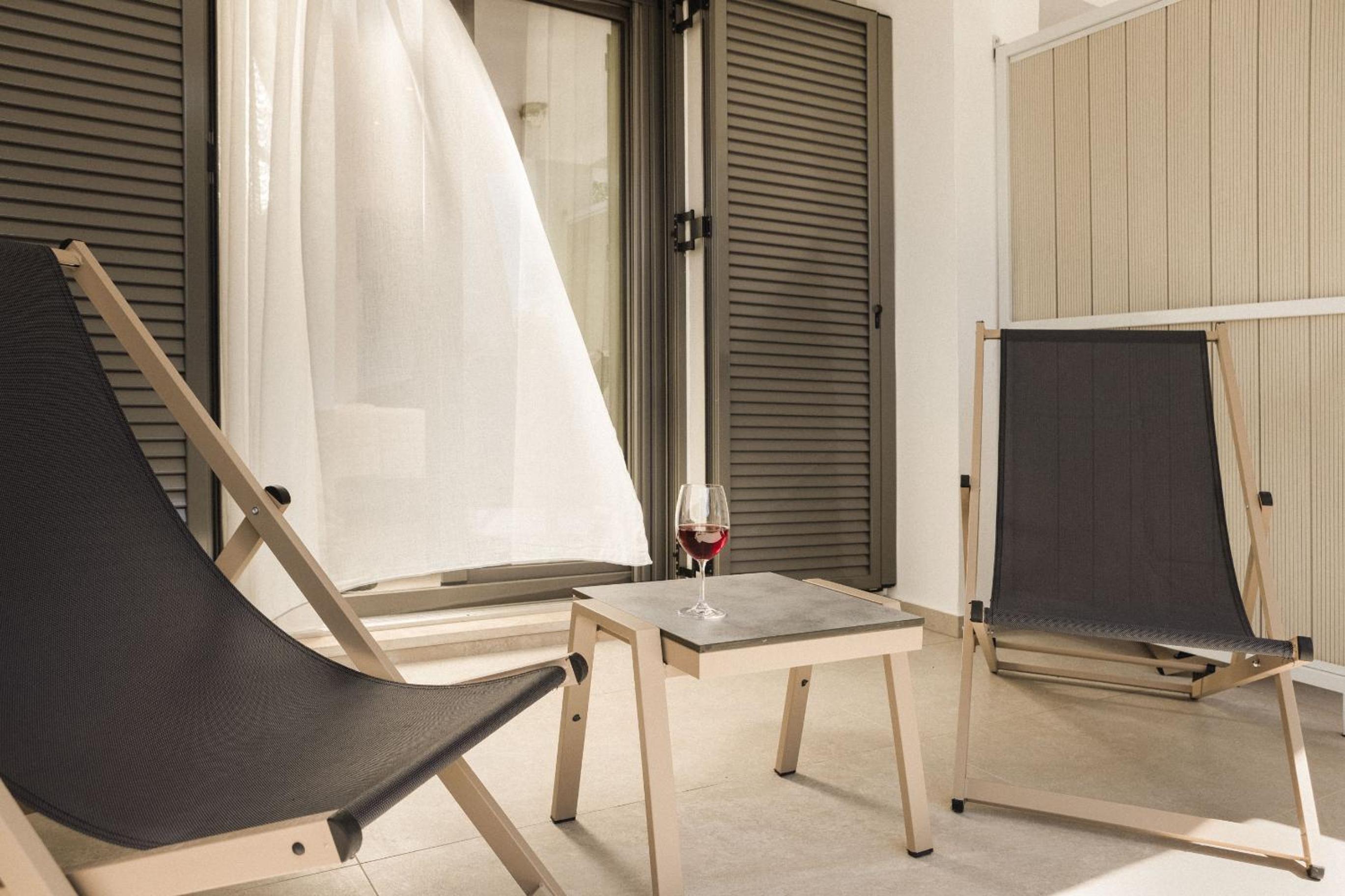 Krystalias luxury studio photo 3