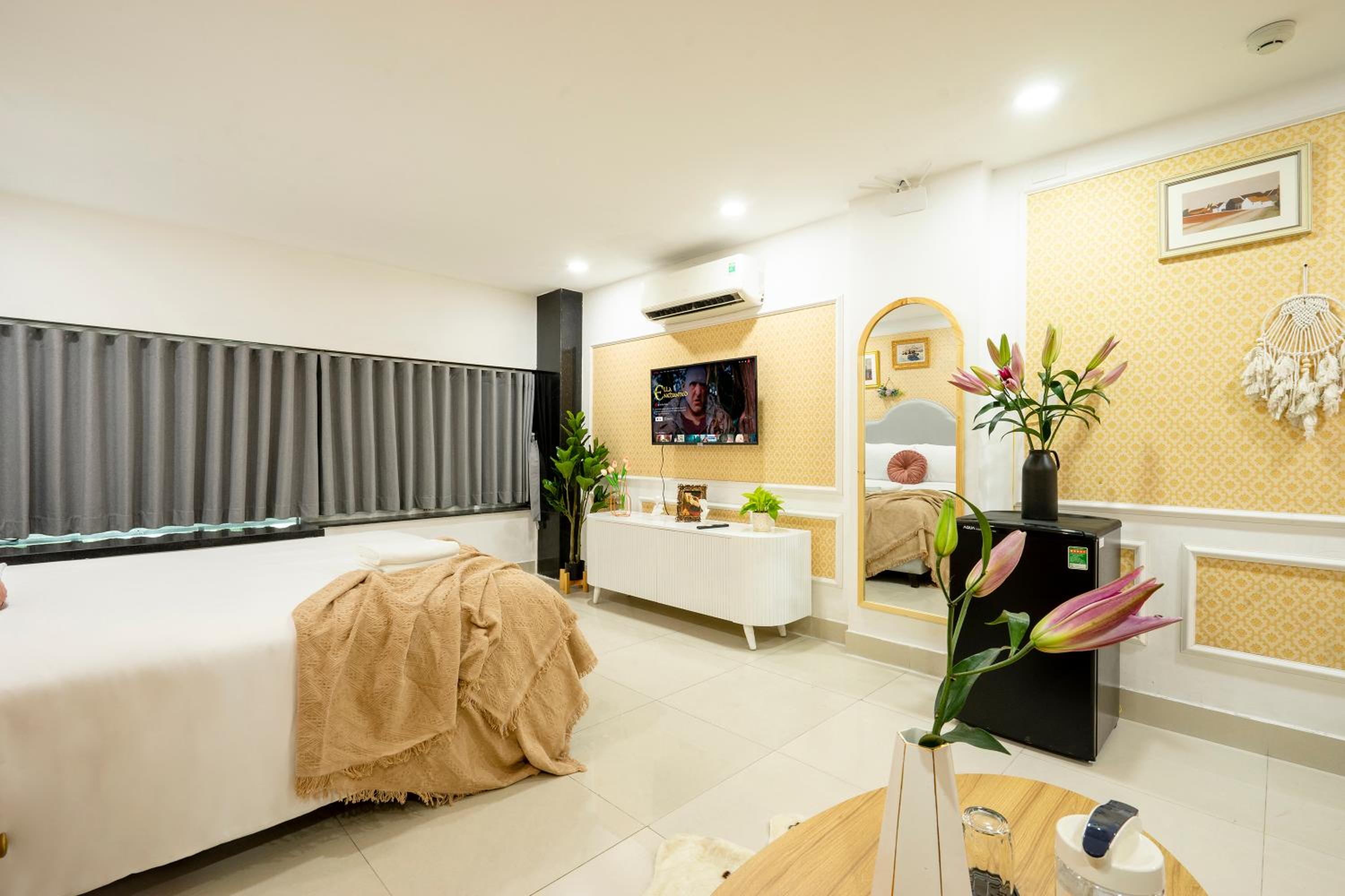 SAZI Church View Home - Free Nails HairWash
