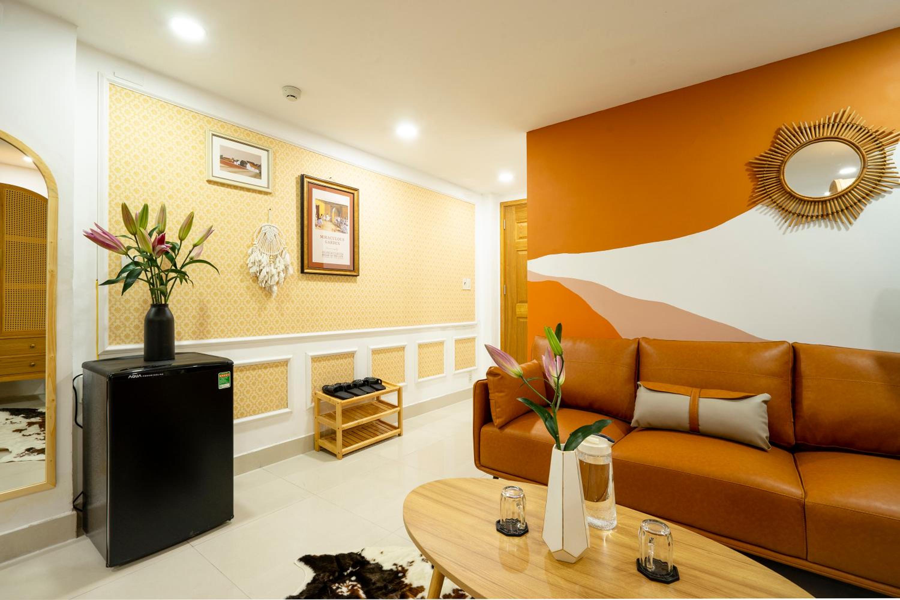 SAZI Church View Home - Free Nails HairWash