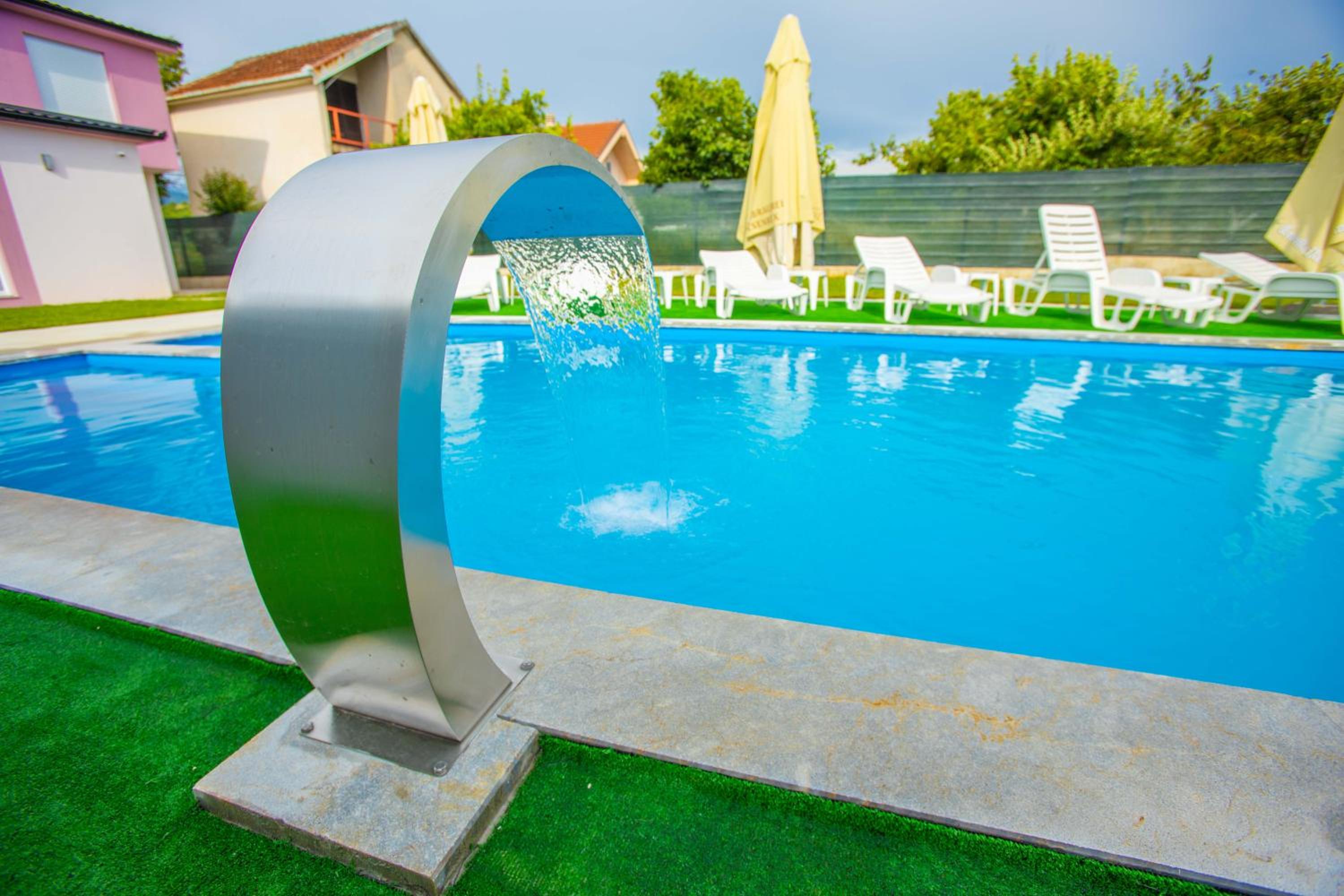 Villa Deluxe Buna