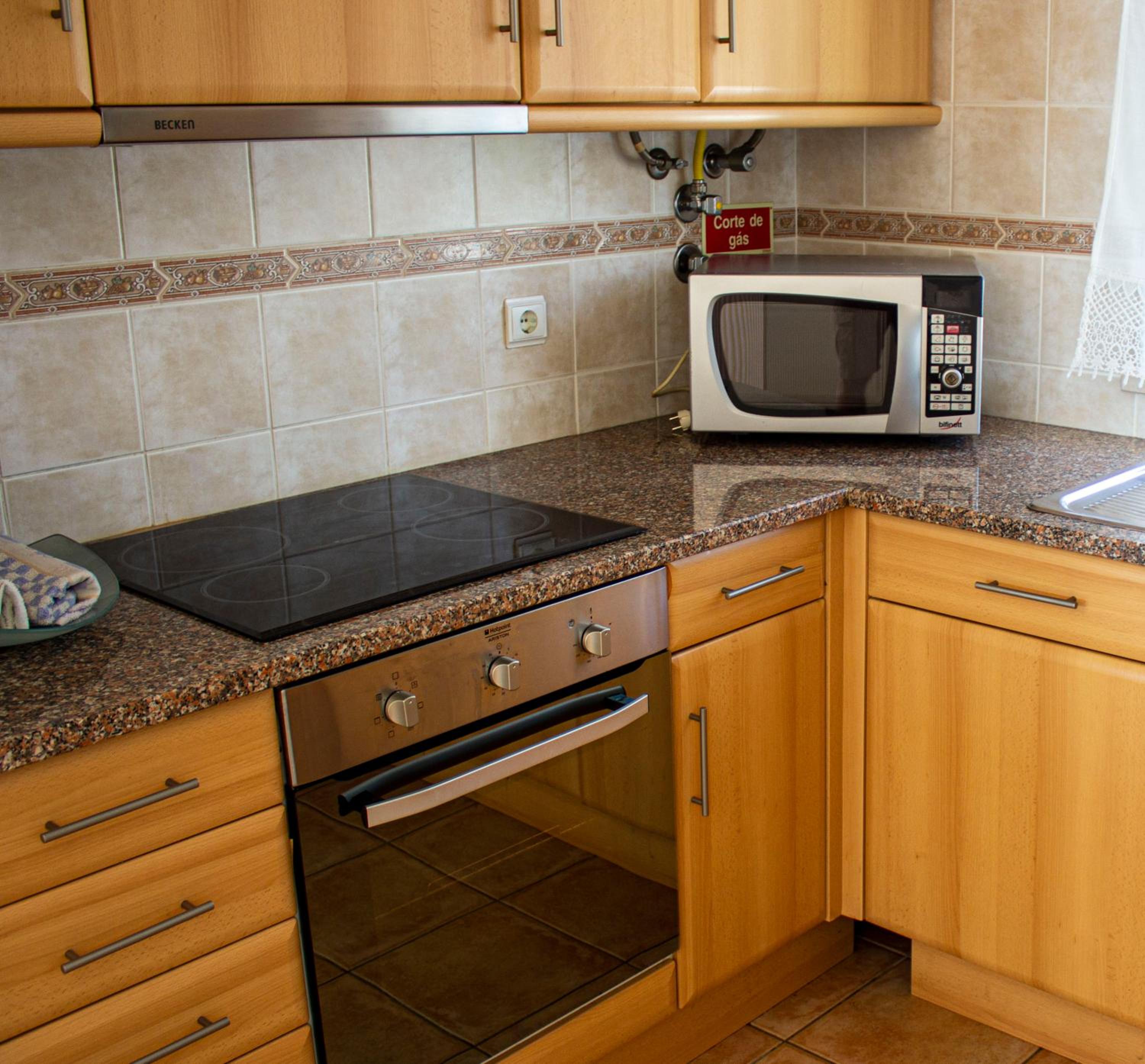 Casa do Mar en Salema — kitchen