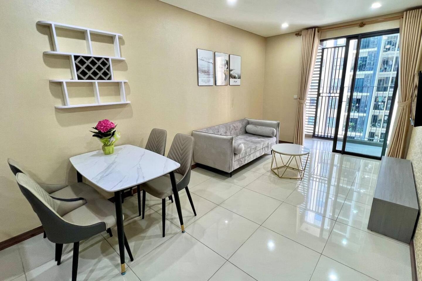 Zhome - 1,2,3 BR apartment in Ha Do Centrosa - District 10