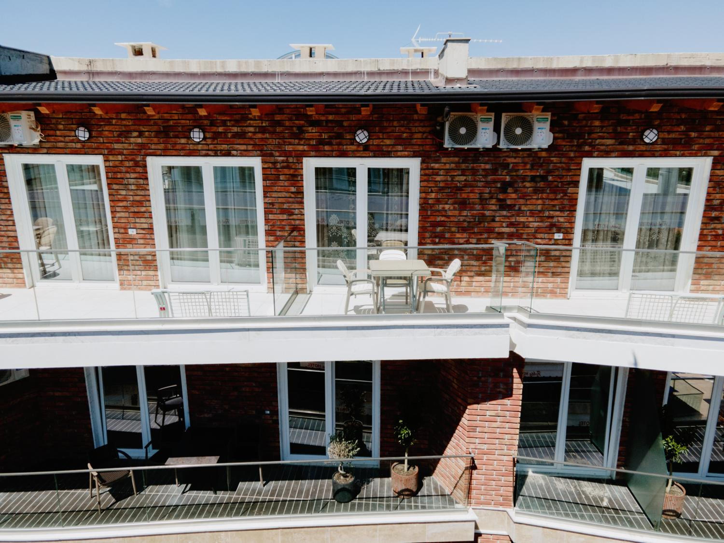 Matteo's Apartments