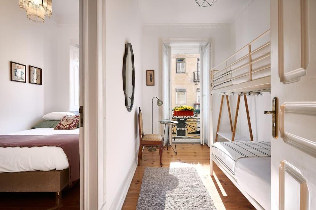 Charming Lisbon Central Apartment view 5