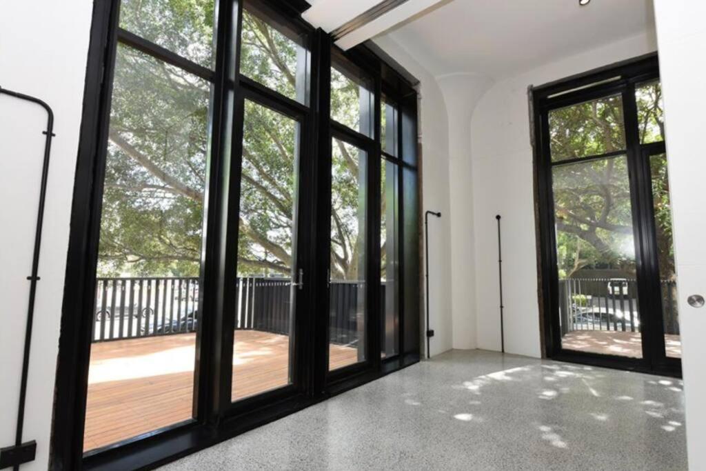 Award-winning, luxury 3 bedroom designer Loft, factory conversion
