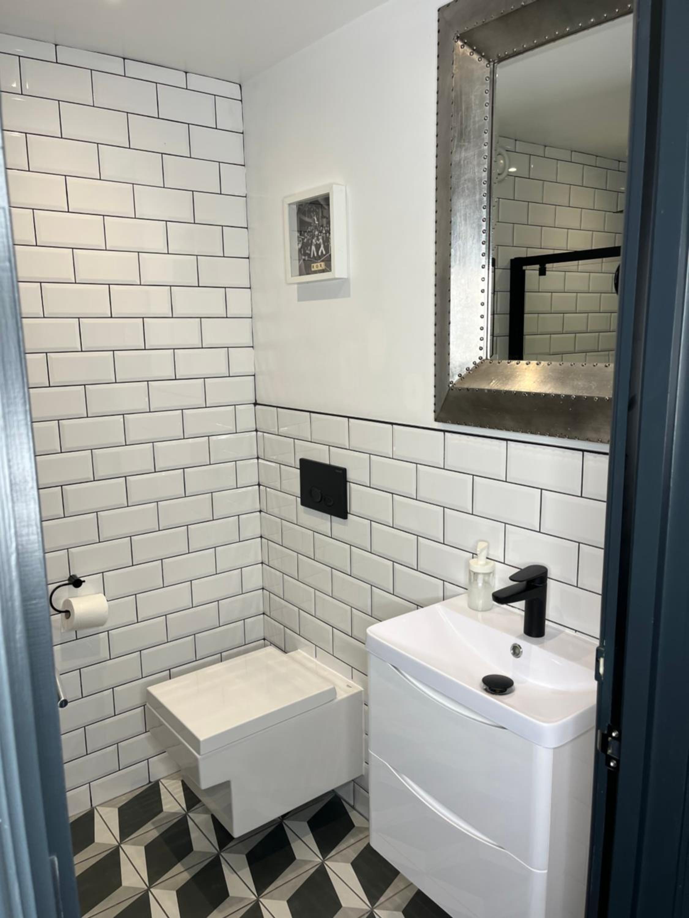 Duplex Apartment Harbourside city centre view 5