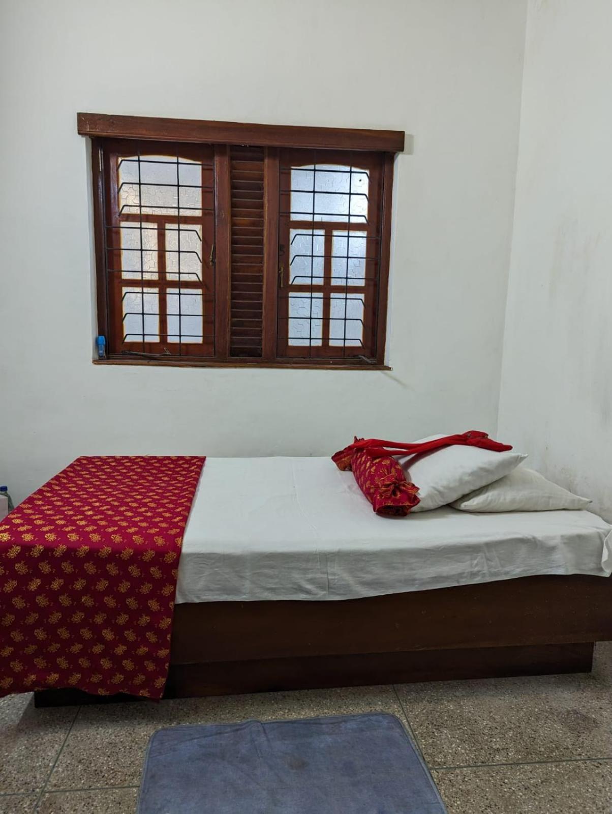 Shiranthi Guest House view 2