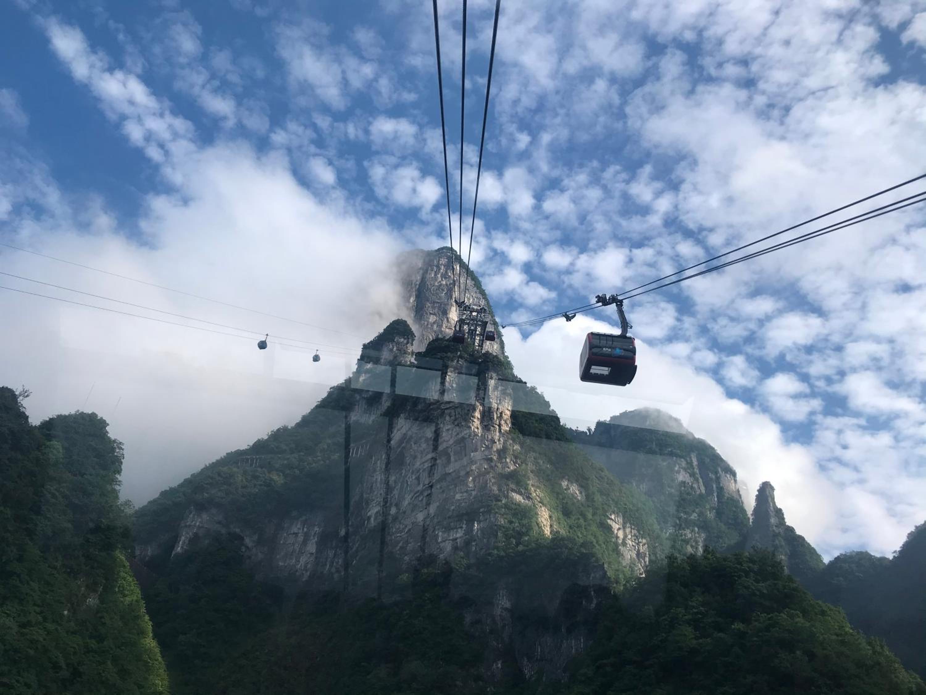 Zhangjiajie National Park Nvue Resorts