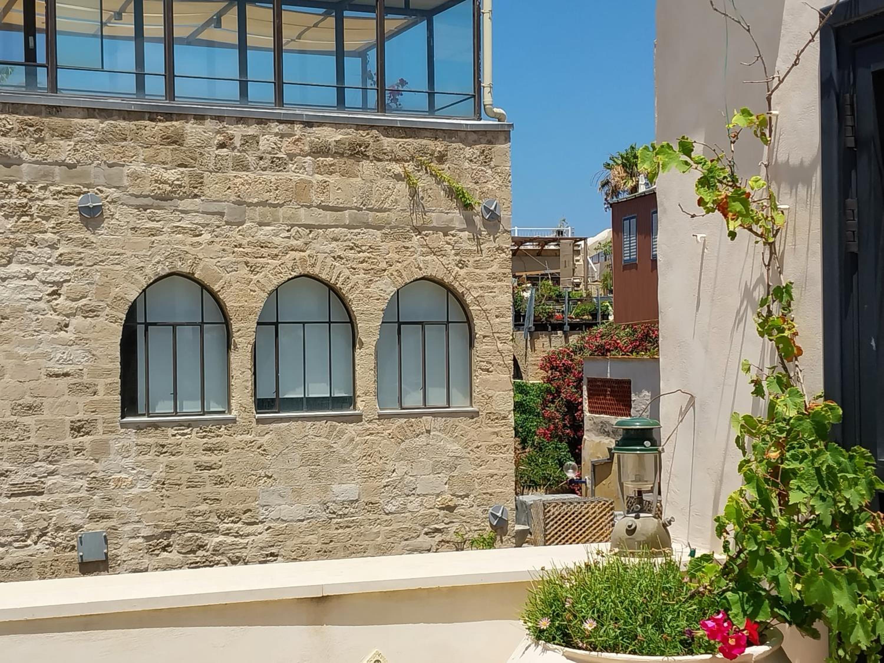 Luxury studio at the heart of old Jaffa view 4