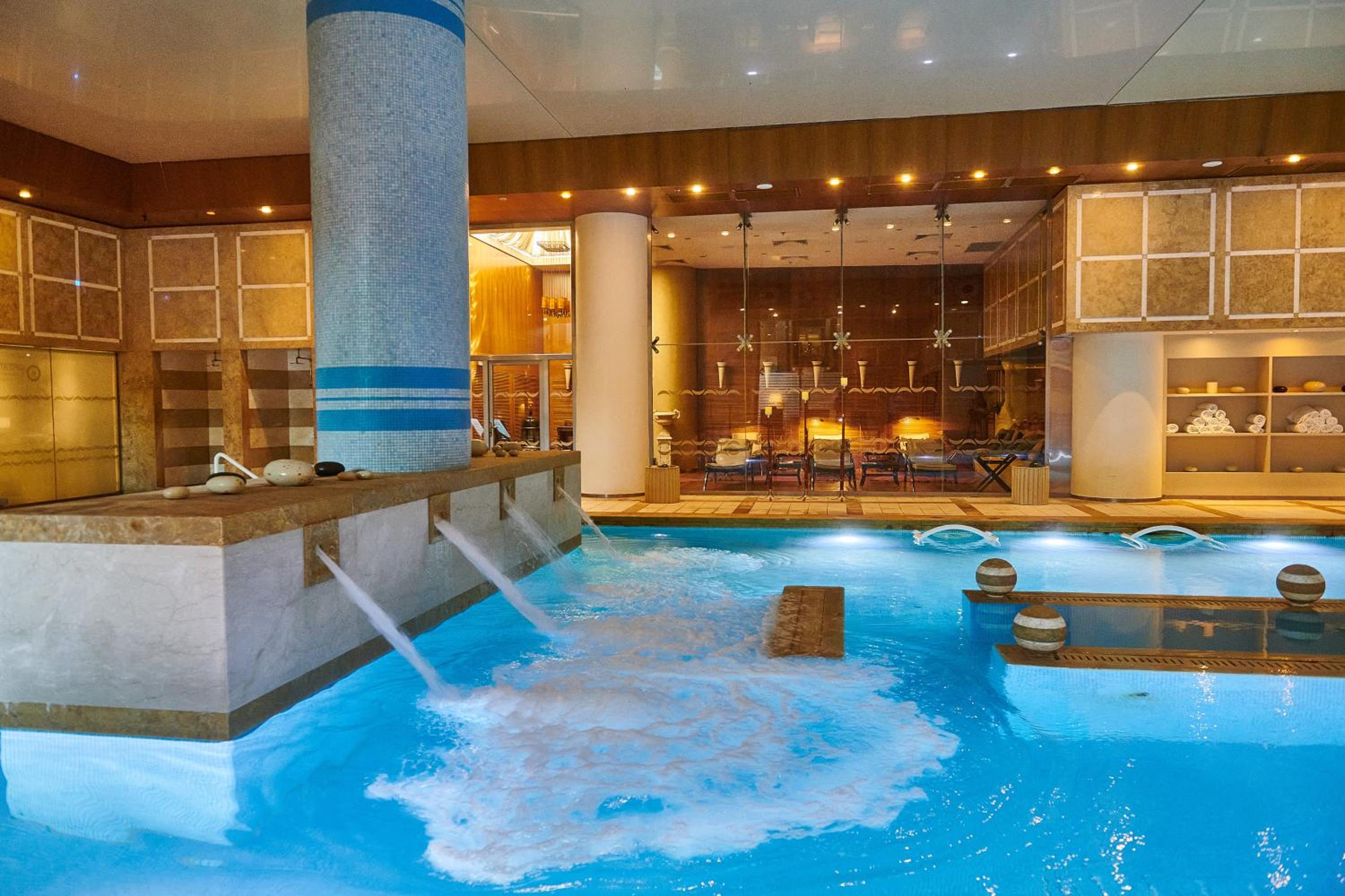 Divani Apollon Palace & Thalasso