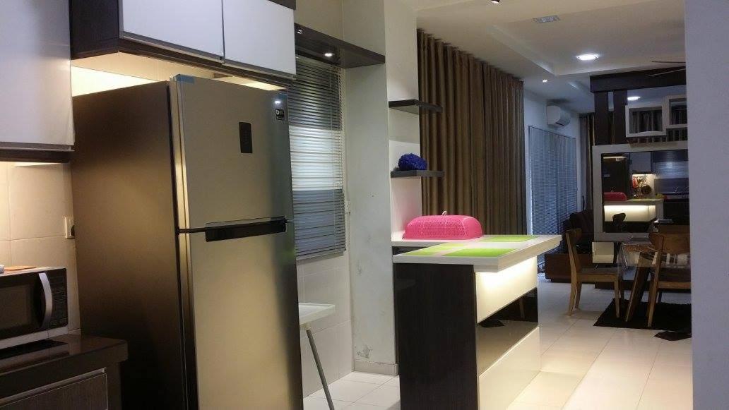 Cosy Spacious Homestay in Central Batu Pahat with Wifi & GENTING Clubhouse view 5