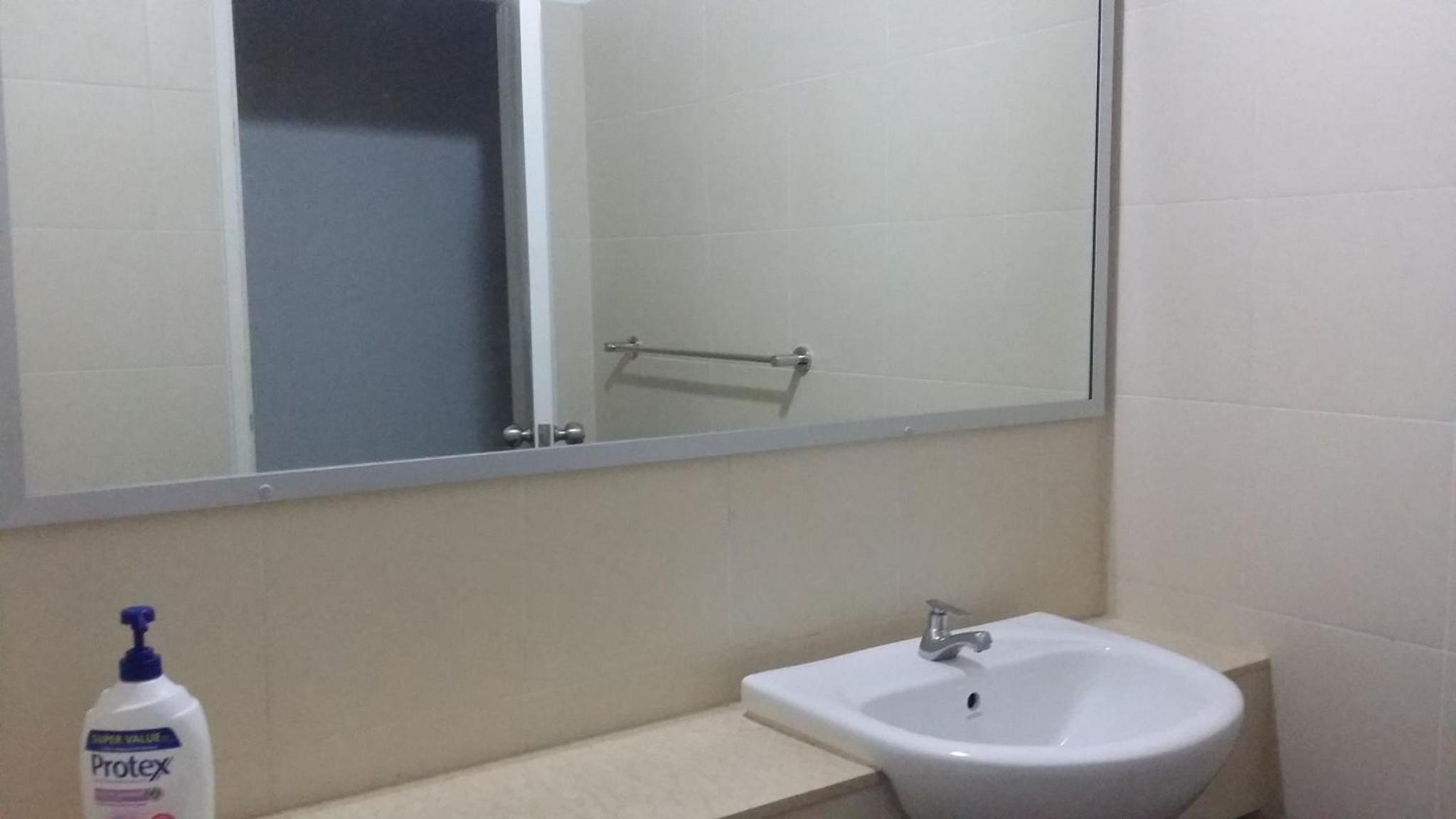 Cosy Spacious Homestay in Central Batu Pahat with Wifi & GENTING Clubhouse view 4
