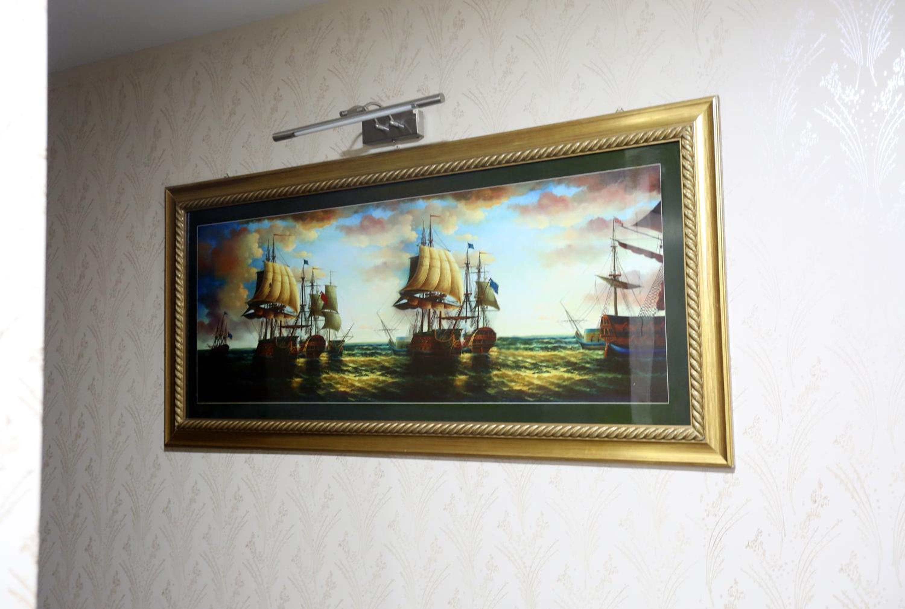 Letter Hotel - Image 19