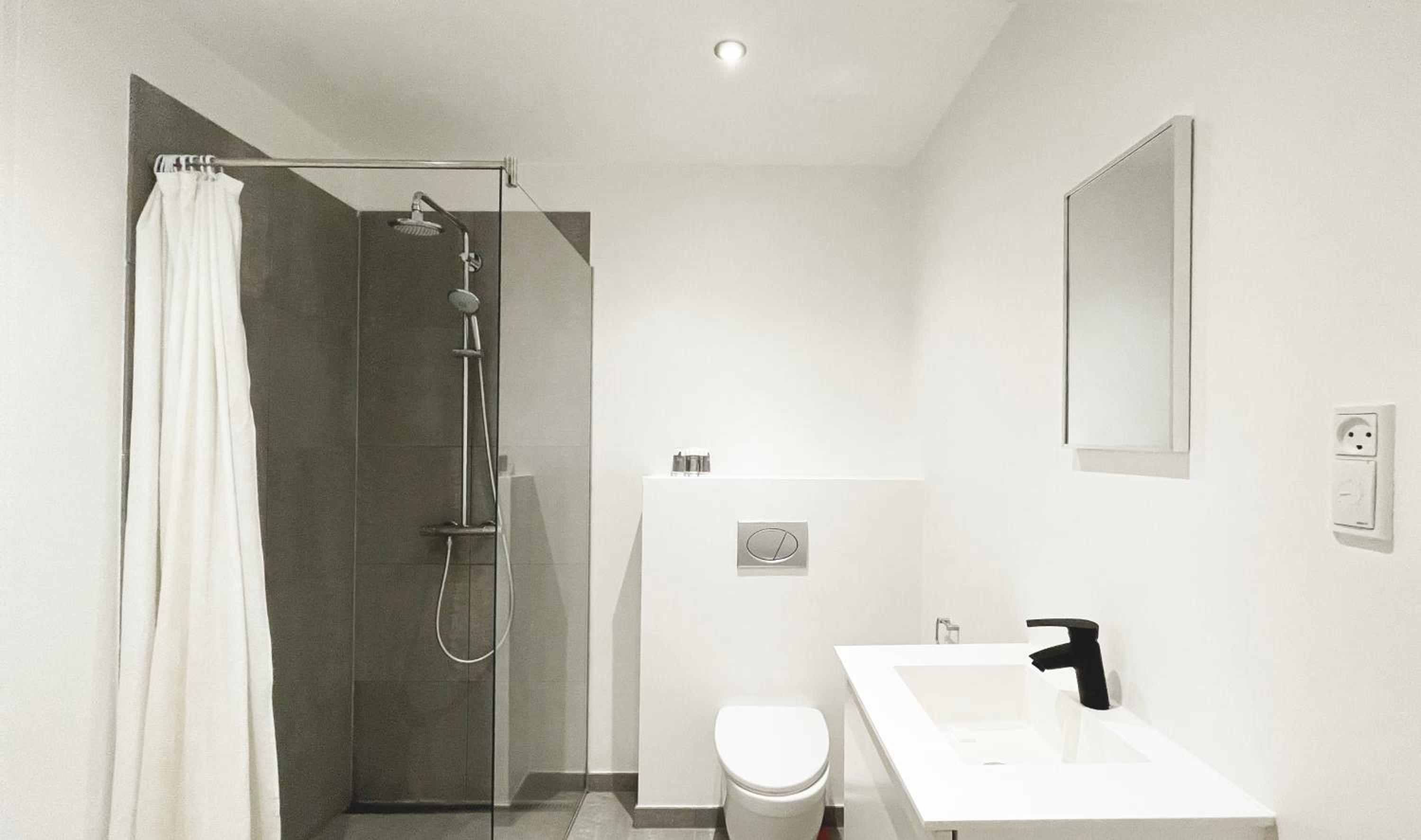Unique 3 Bedroom Apartment in Vibrant Frederiksberg
