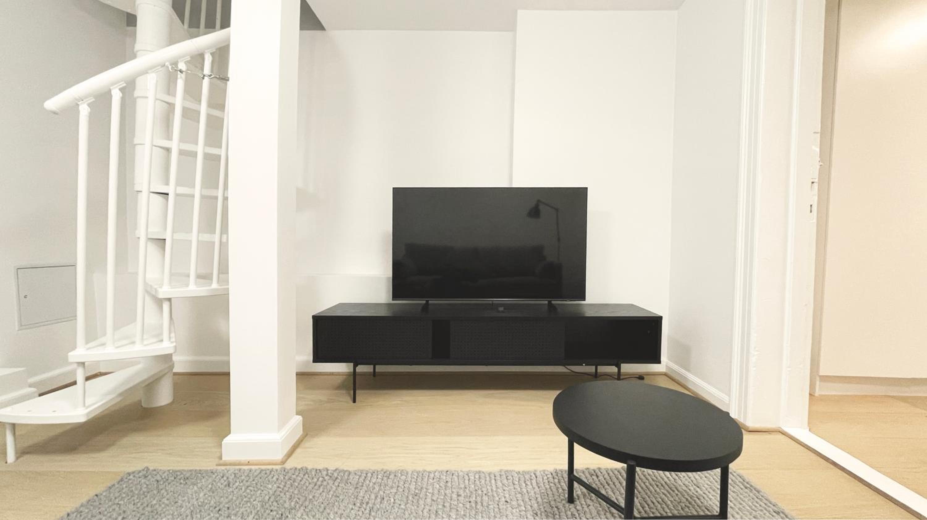 Unique 3 Bedroom Apartment in Vibrant Frederiksberg