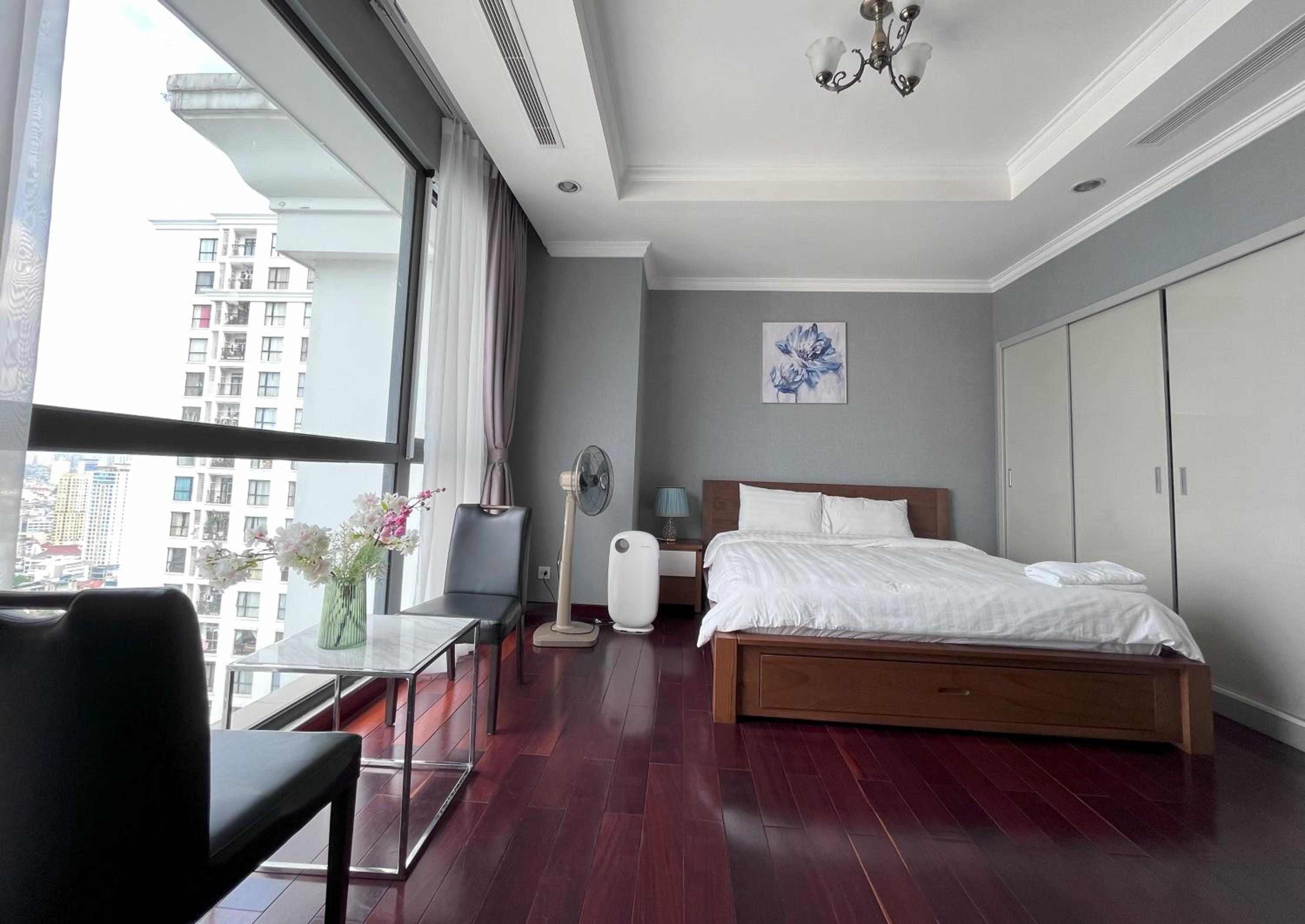Vinhomes Royal City Apartment 3 Br