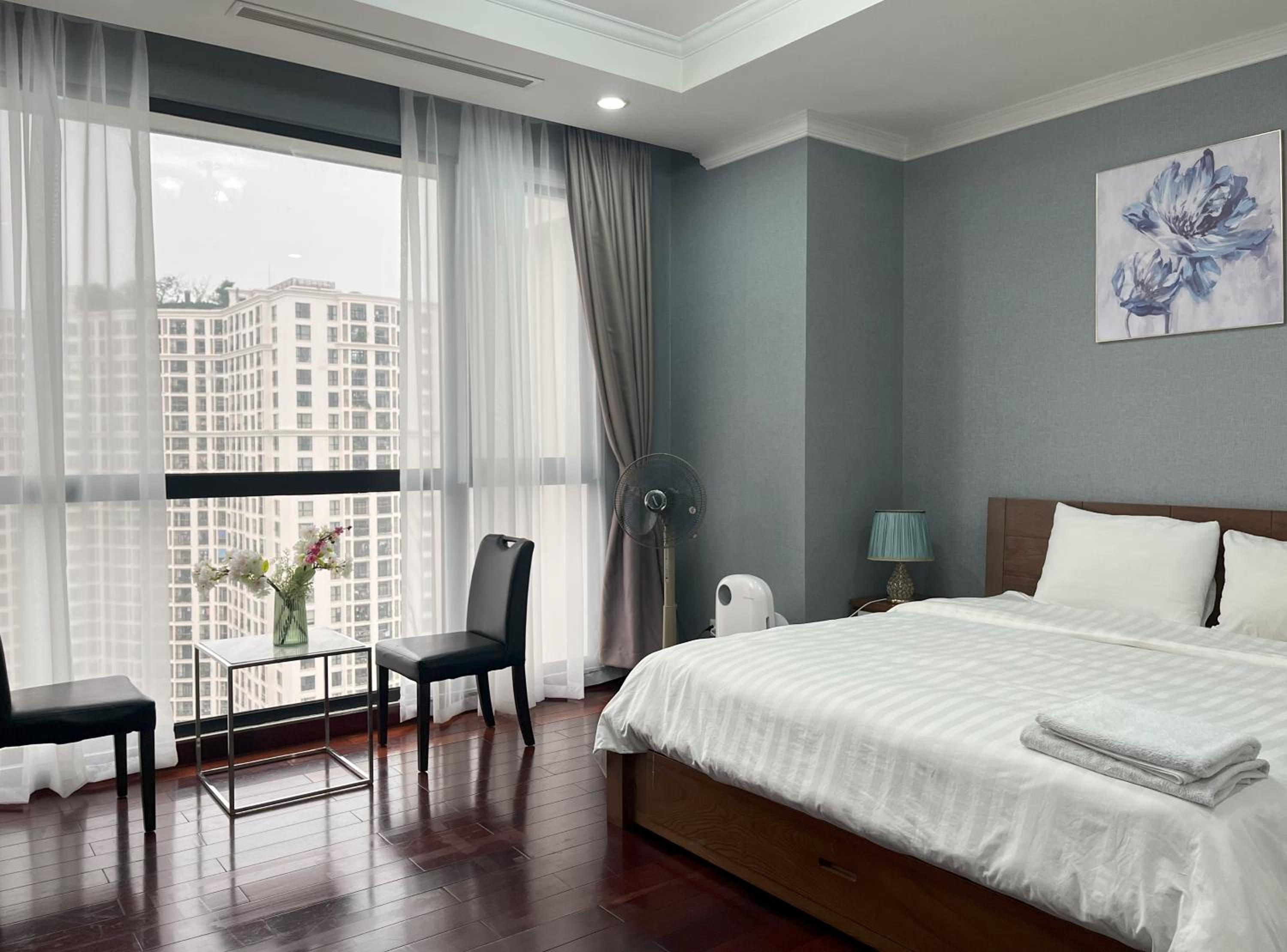 Vinhomes Royal City Apartment 3 Br