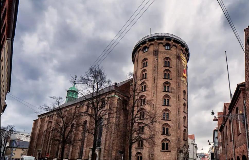 Unique 3 Bedroom Apartment in Vibrant Frederiksberg