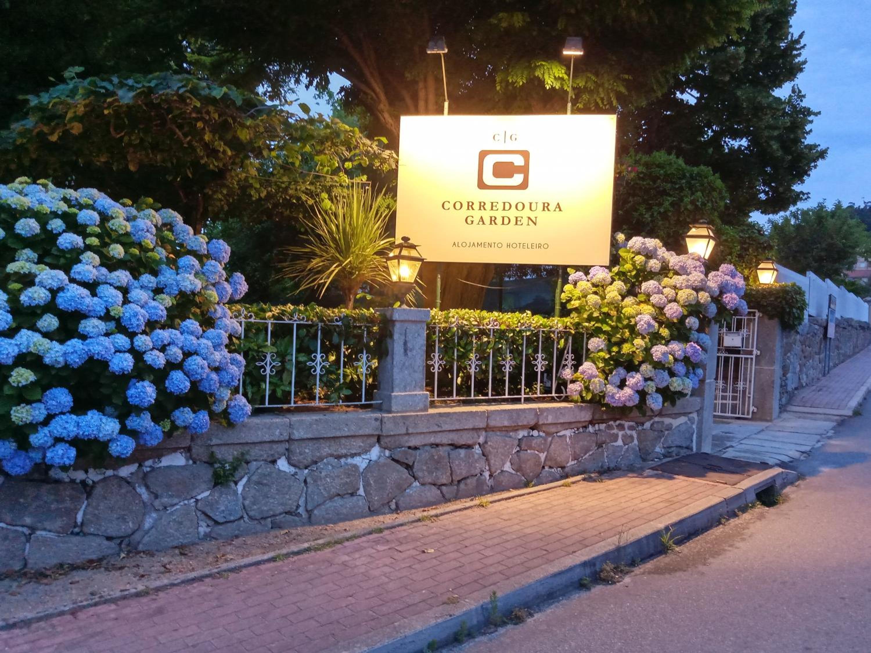 Corredoura Garden view 2
