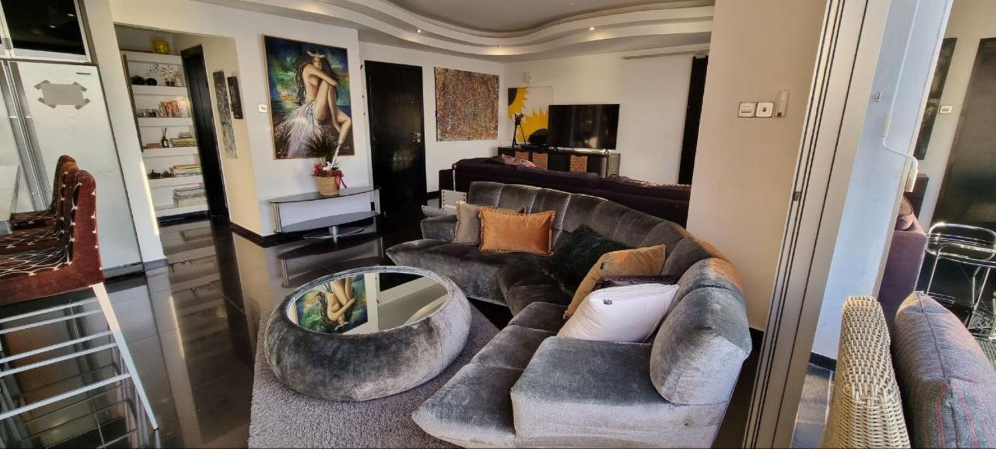 The View Beach Penthouse