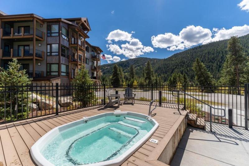 Clearwater Lofts - New! Modern 2 Bedroom Near Keystone Lake view 2