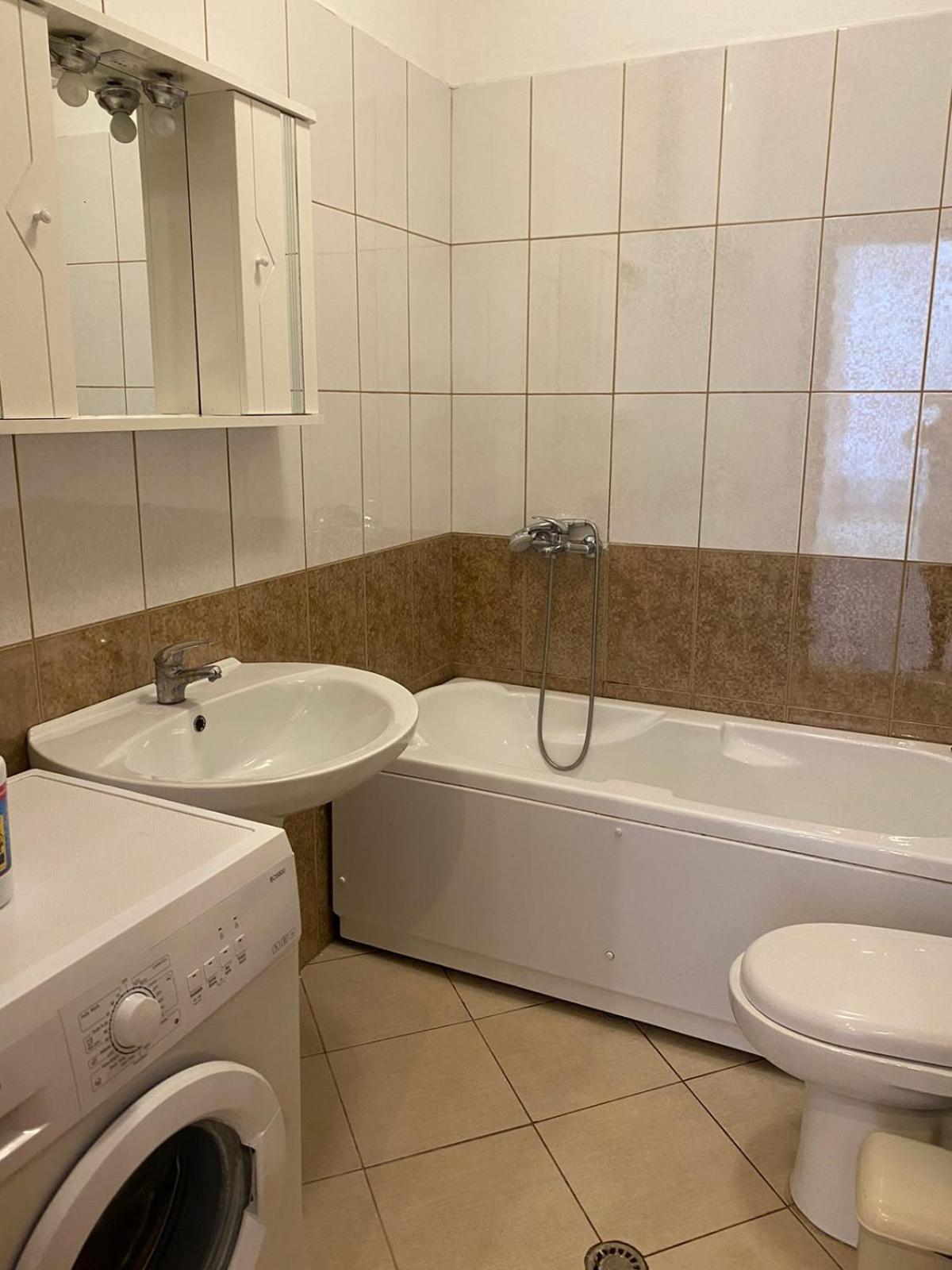 Dena Apartment