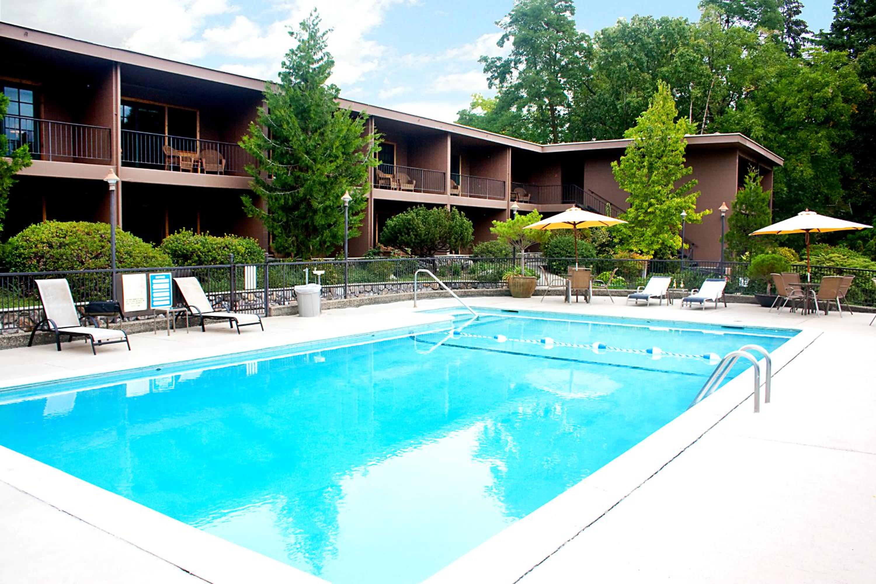 The Lodge at Riverside