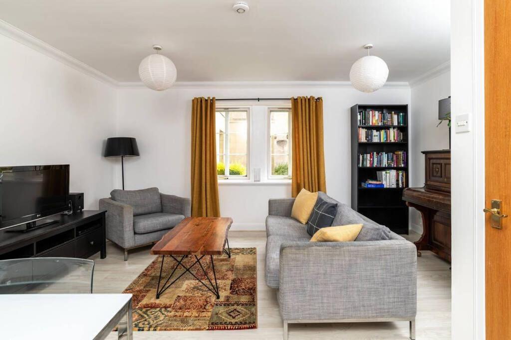 2 Alexandra Court view 2