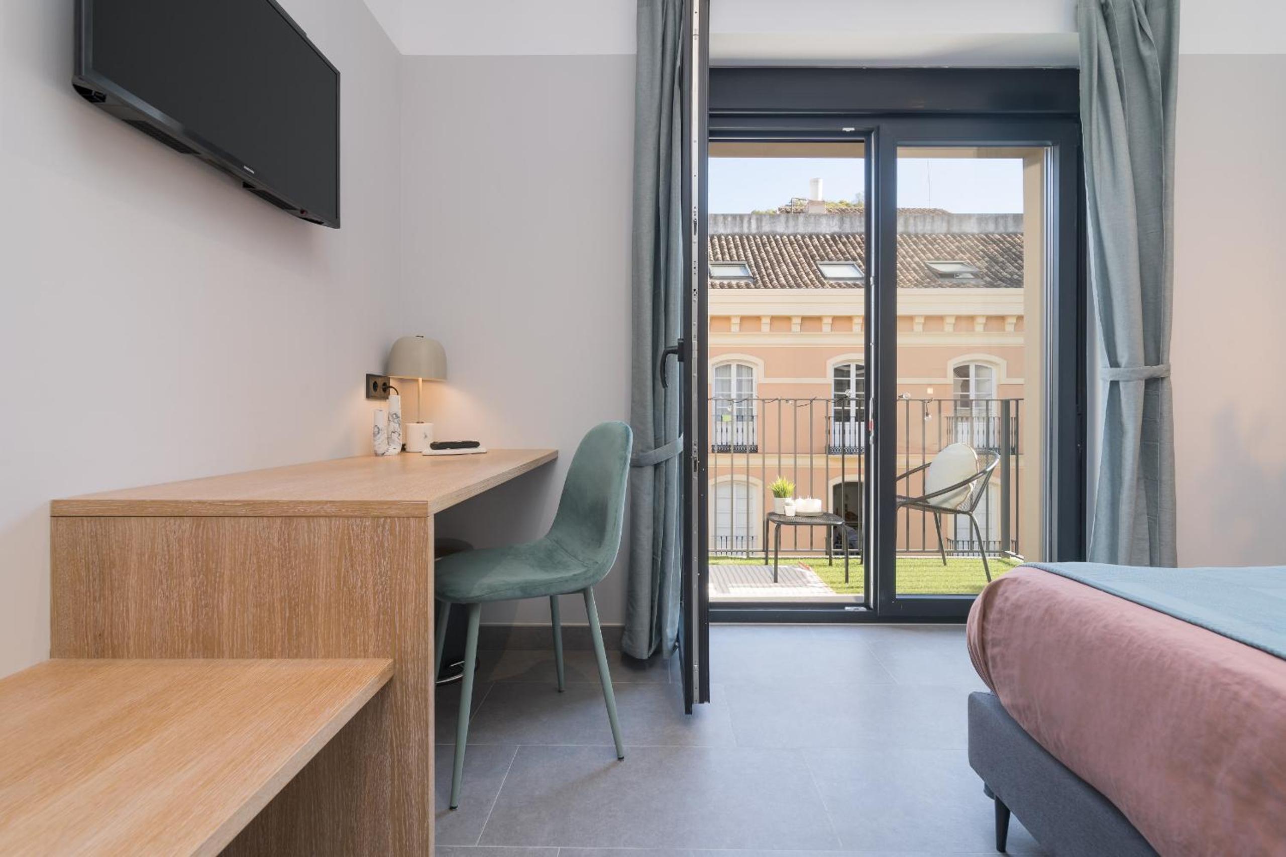hotel room
