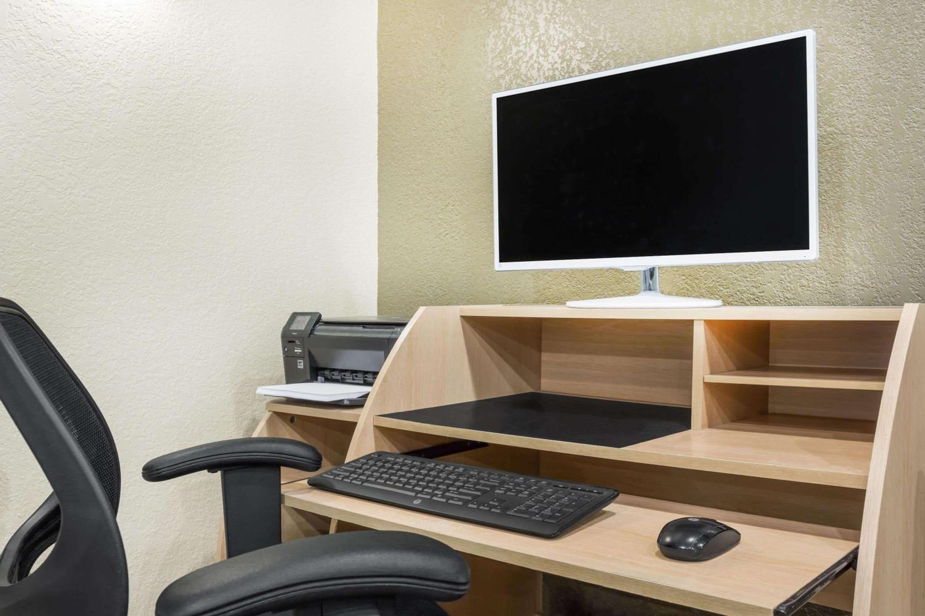 Travelodge by Wyndham Juneau - Property Image 12