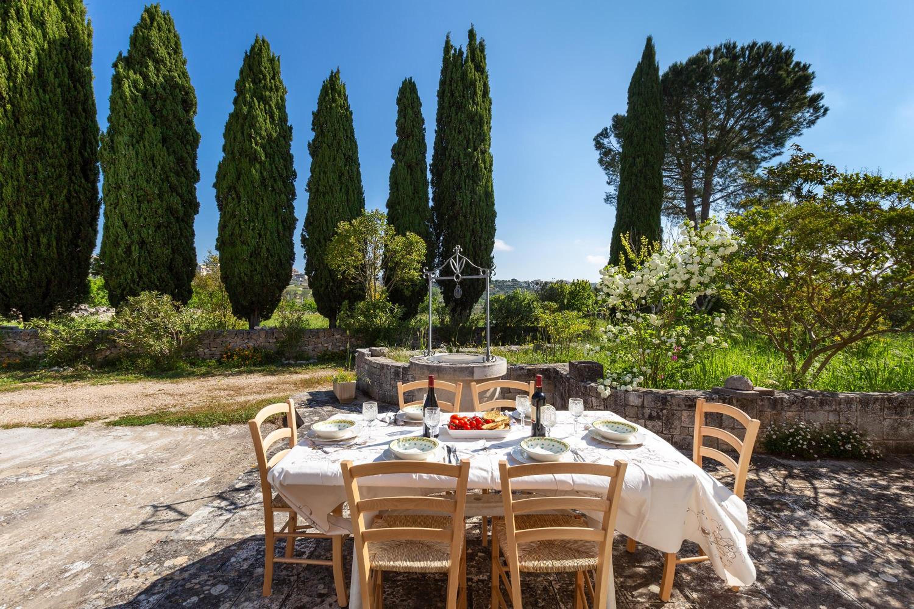 Villa Poggio dei Loti by BarbarHouse view 5