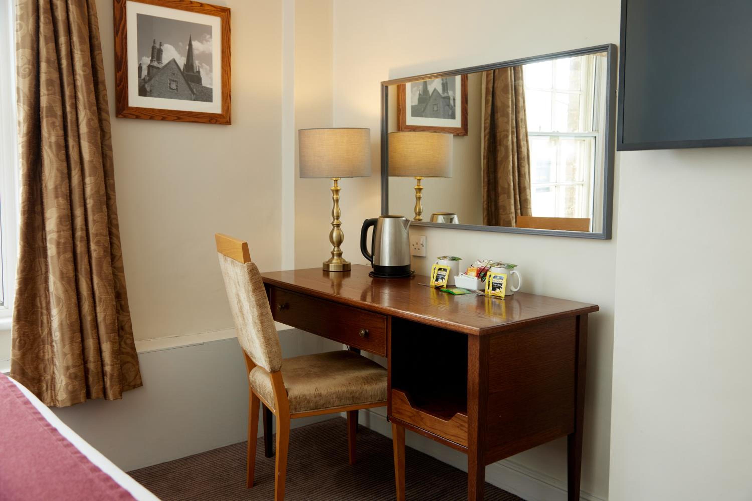 Lamb Hotel by Greene King Inns
