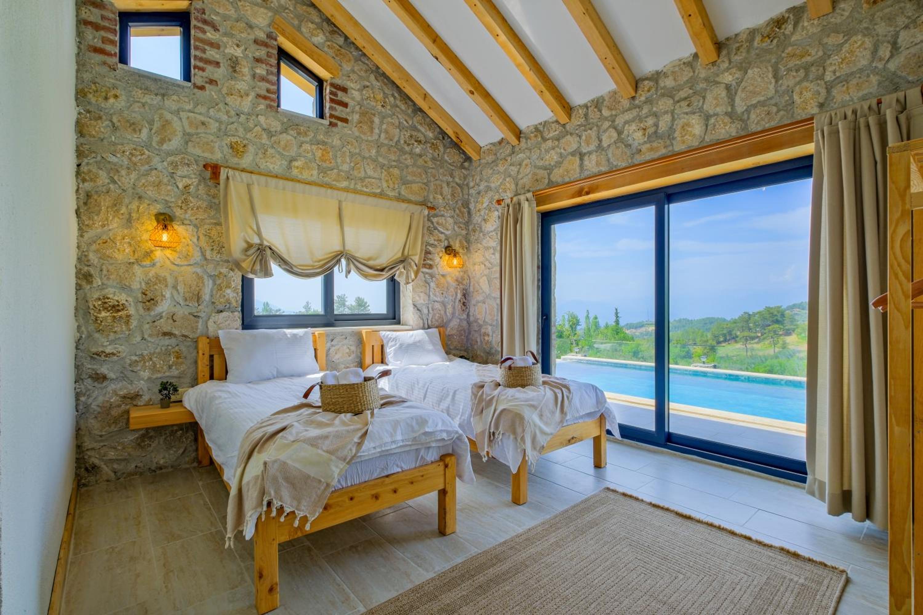 Pegasusstonehouse