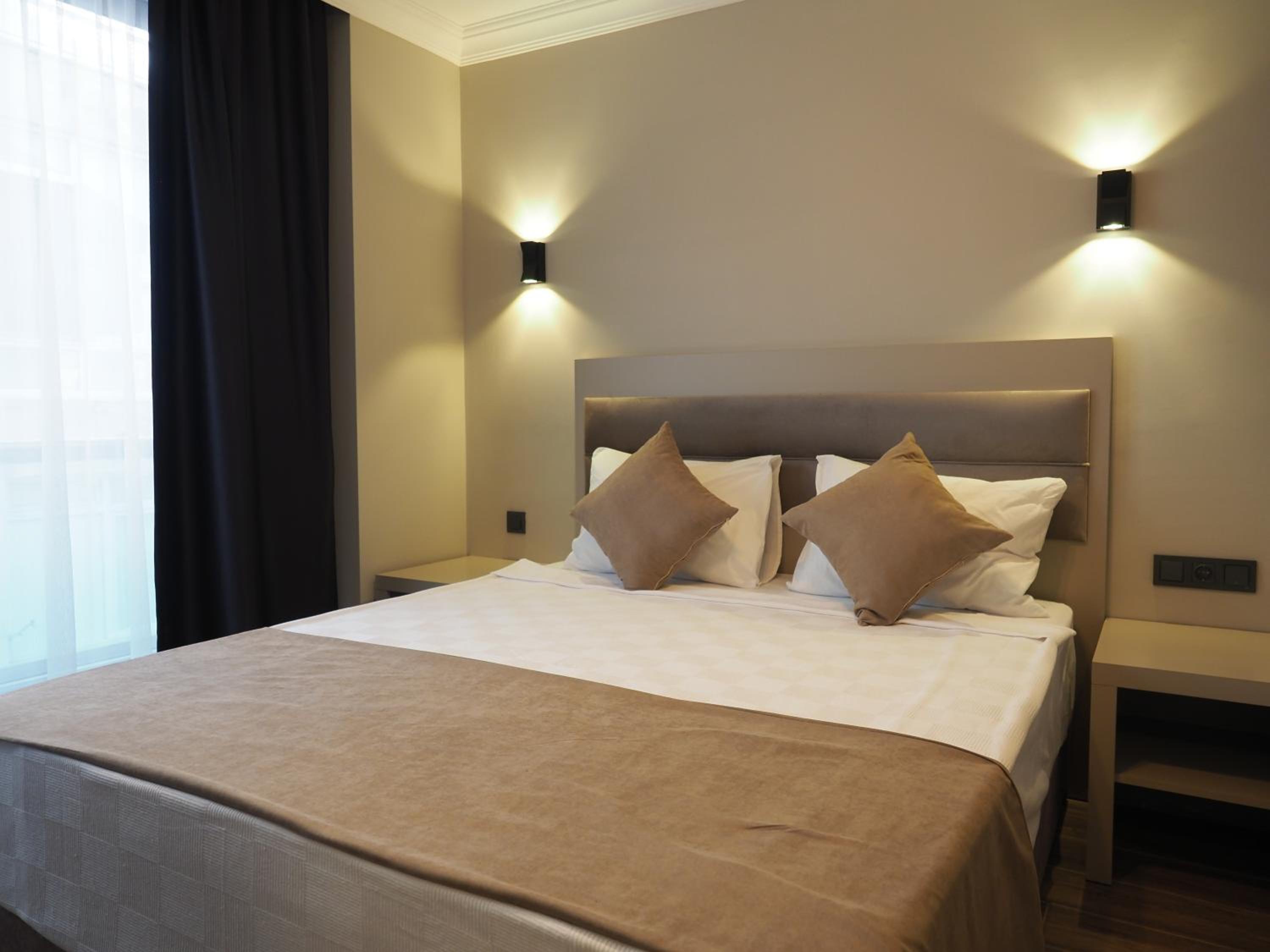 ZENİA OTEL - Image 9