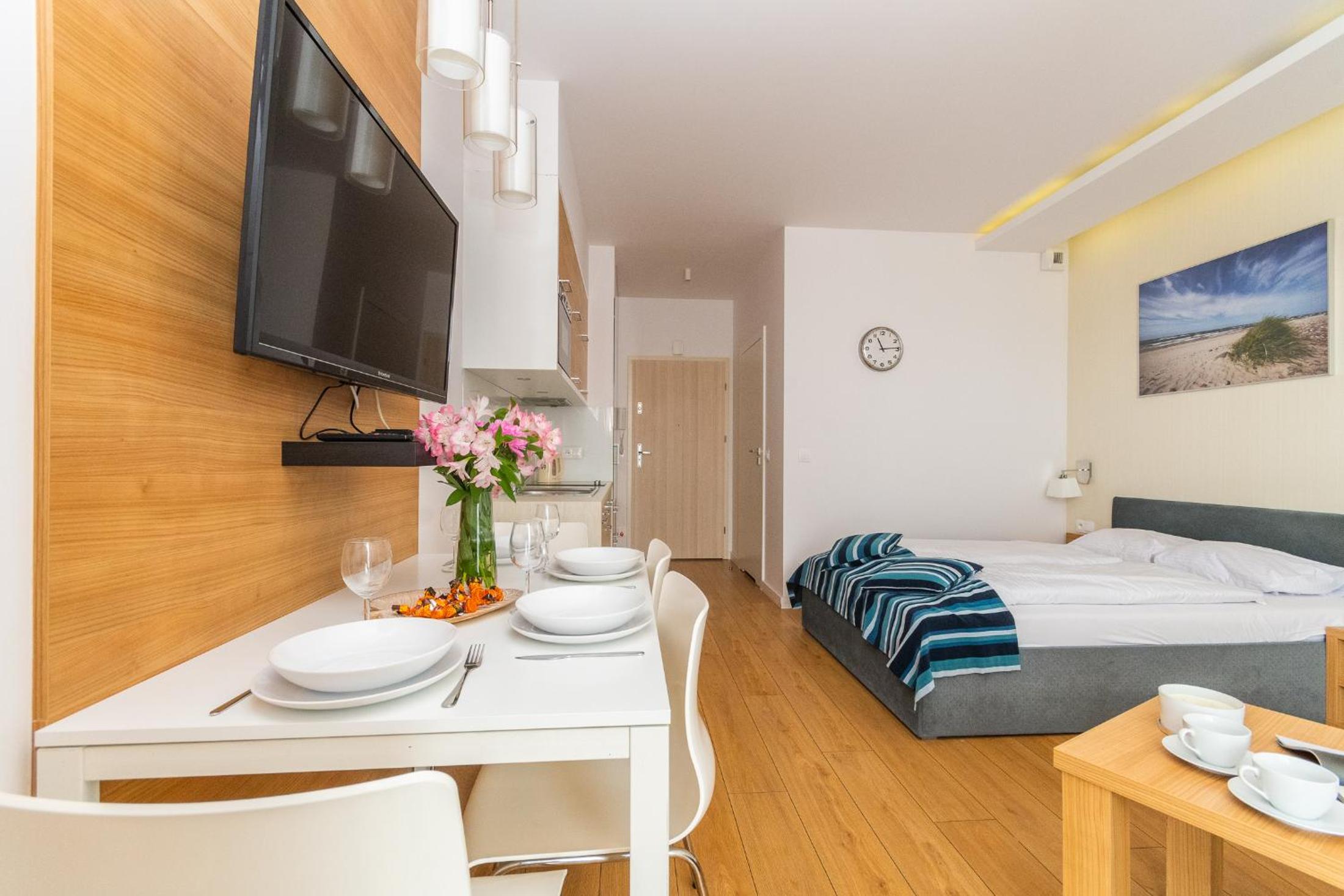 APARTAMENTY MIERZEJA - MARINA, Kąty Rybackie, 100 m od Zalewu Wiślanego, Bezpłatny Meleks