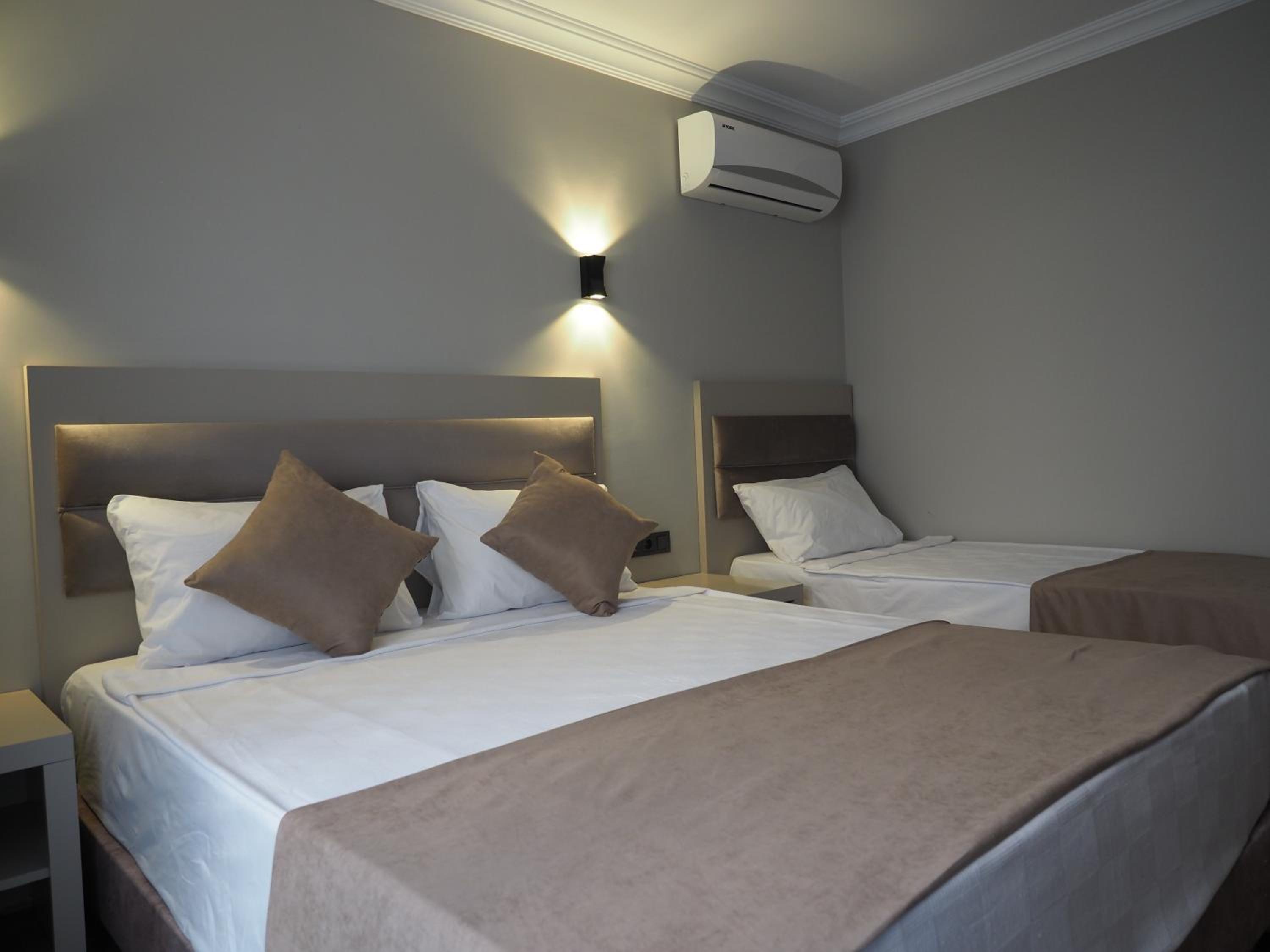 ZENİA OTEL - Image 25