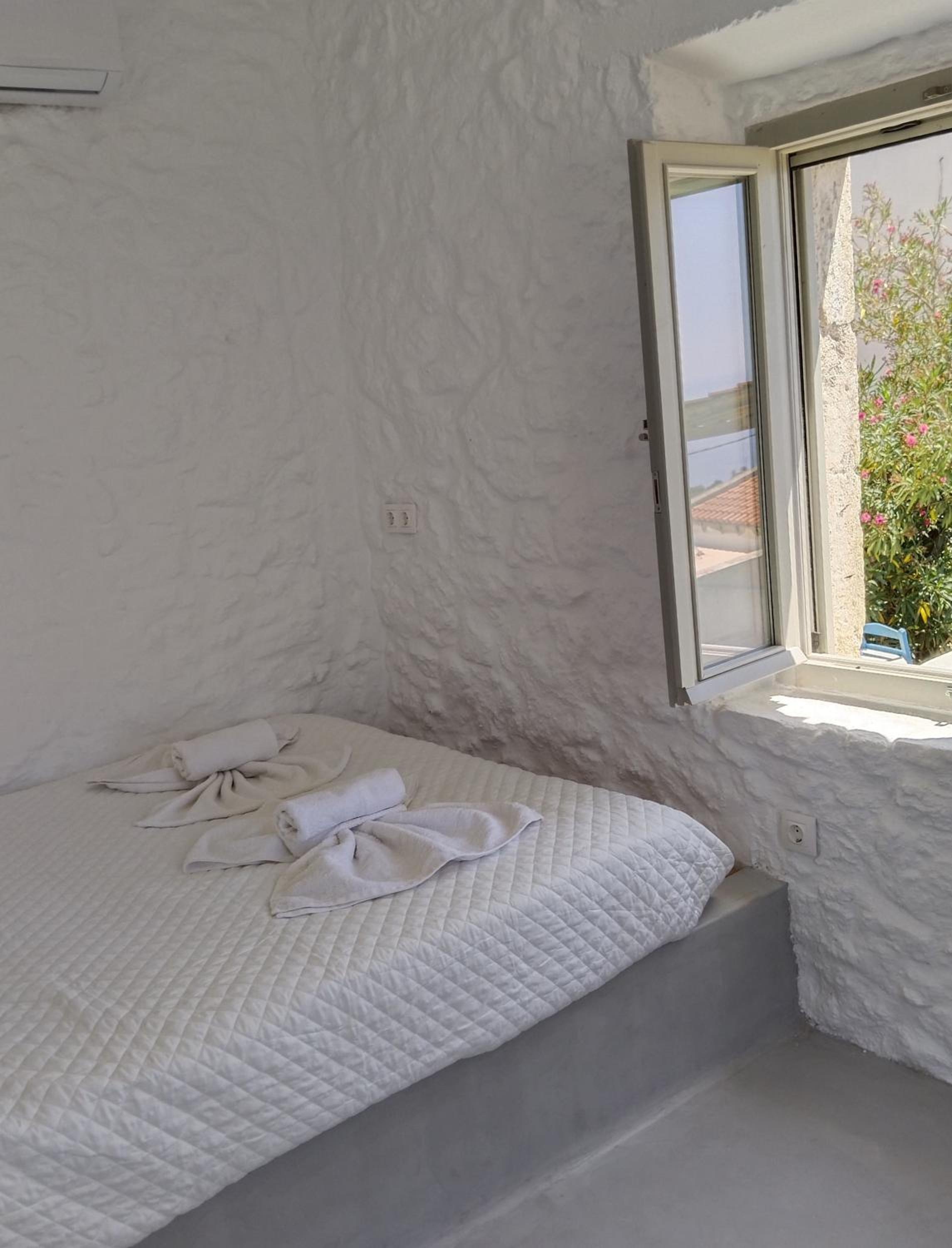 Oniropagida Nisyros apartments #2 Nikia view view 3