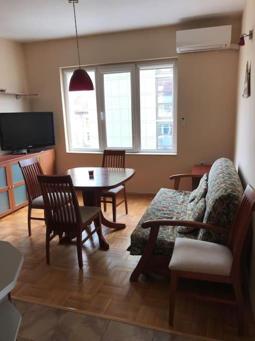 Star Ray Apartment