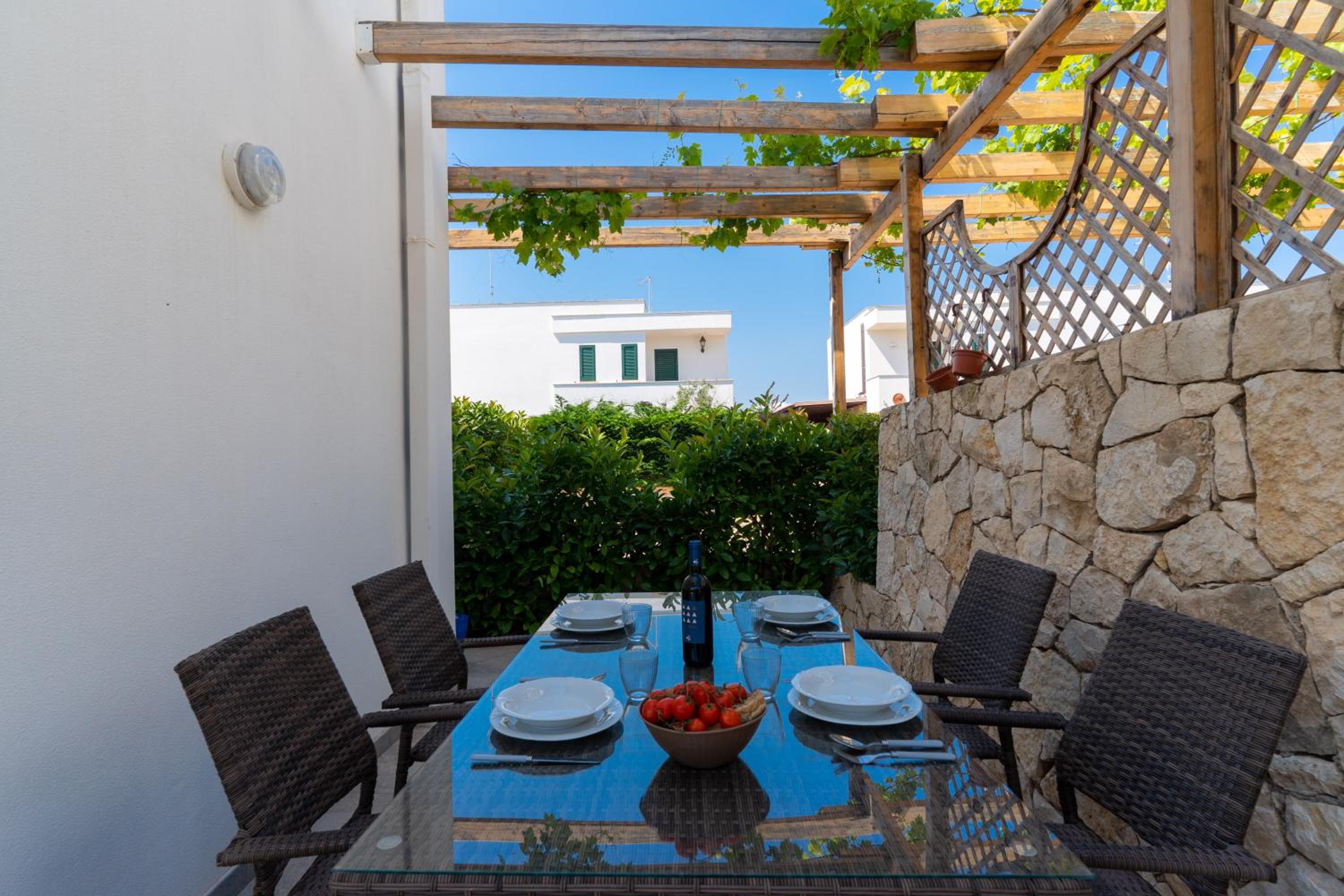 Villa Dalila by BarbarHouse view 3