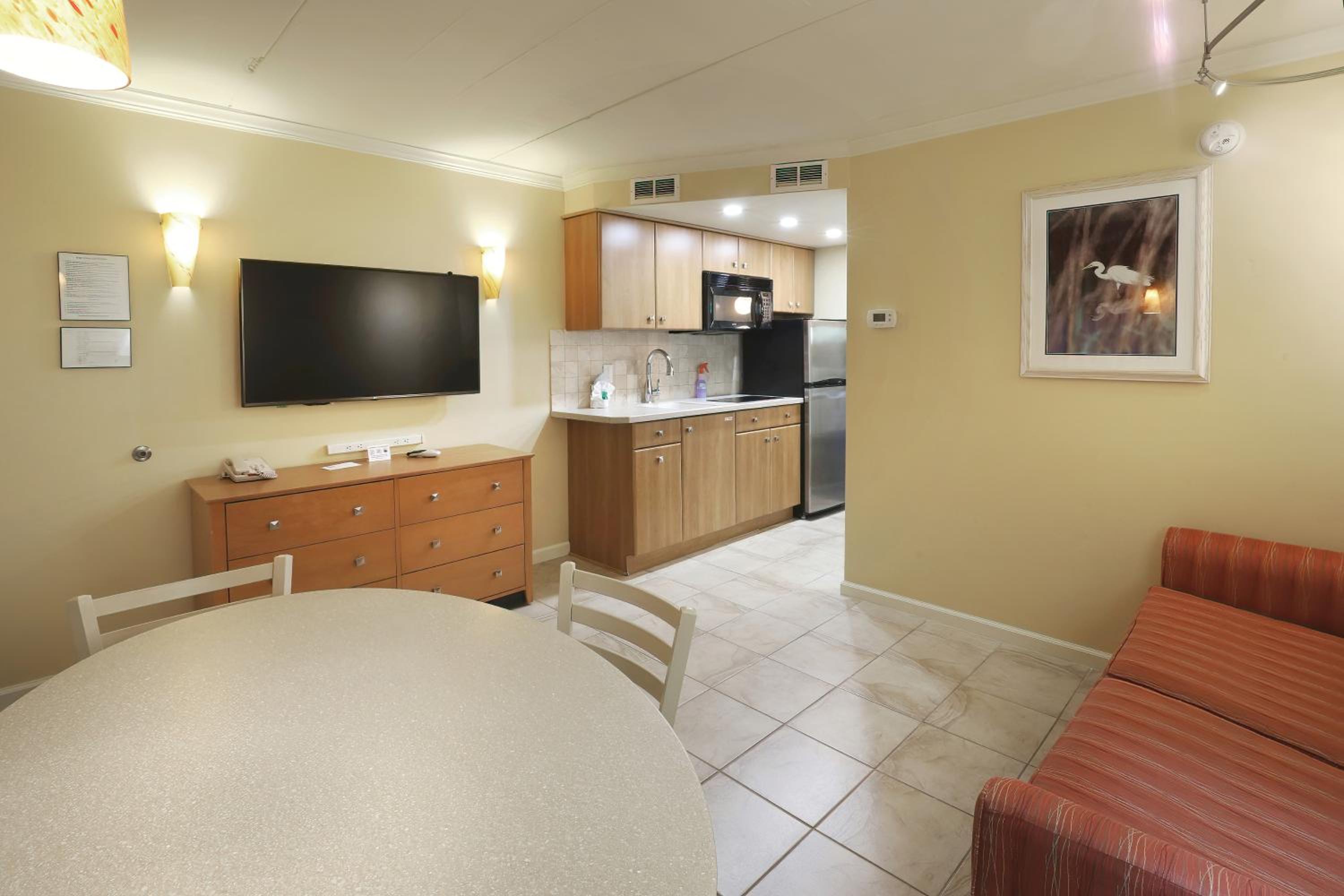 Fleur de Lis Beach Motel