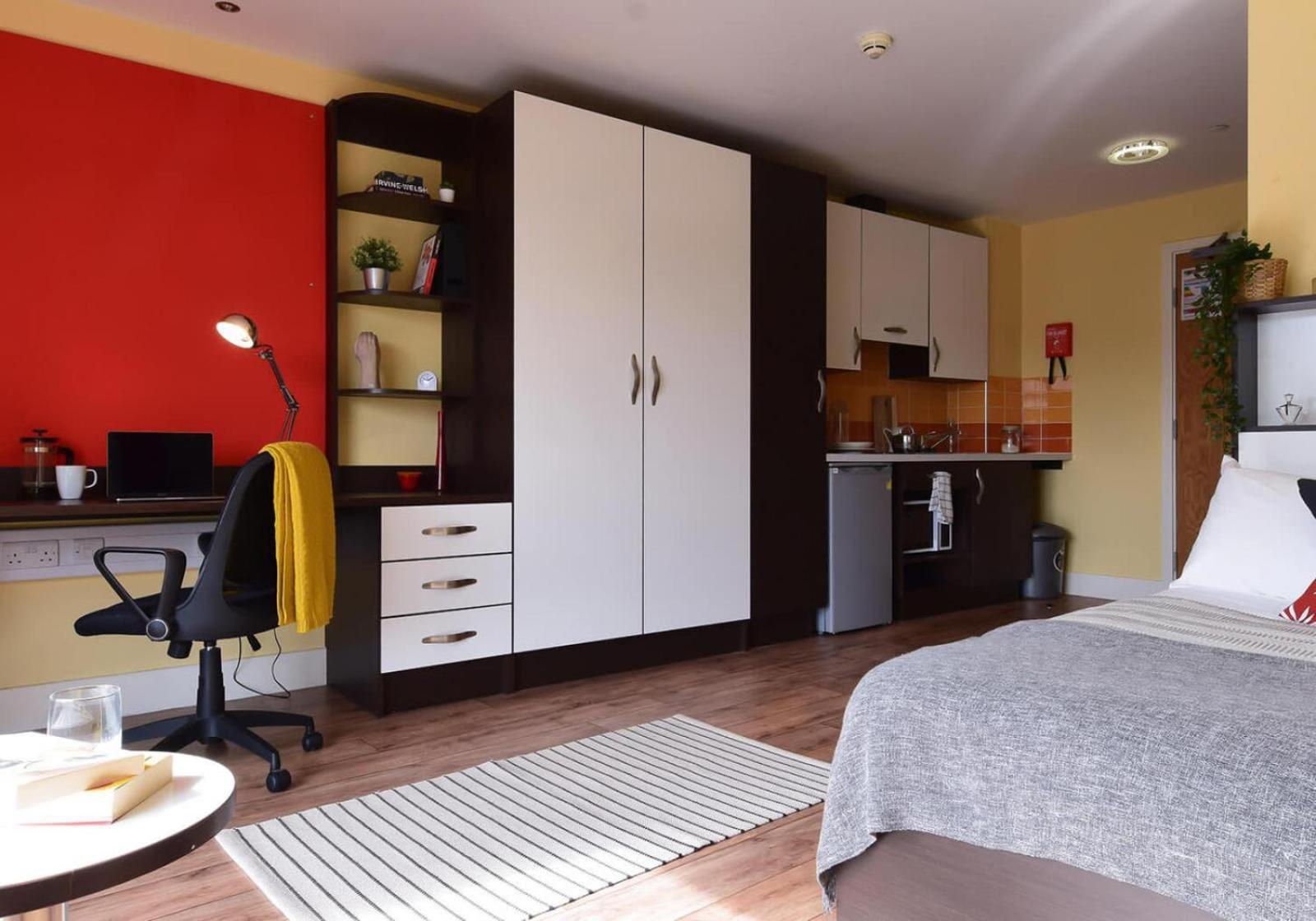 Studios and Ensuite Bedrooms with Shared Kitchen at Fountainbridge in Edinburgh