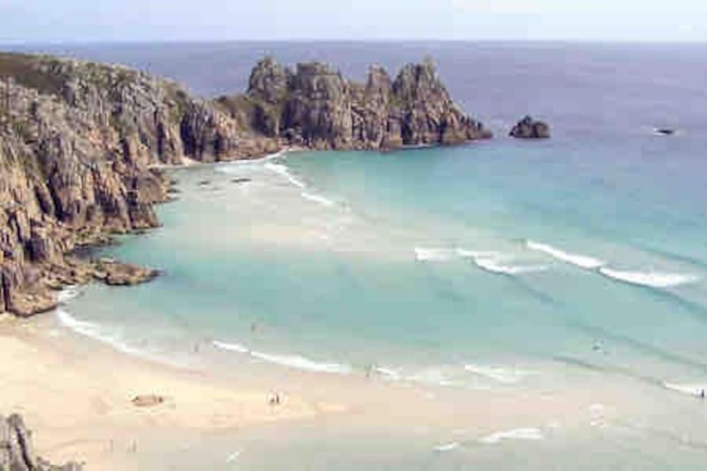 Great location very spacious. Sea and castle view