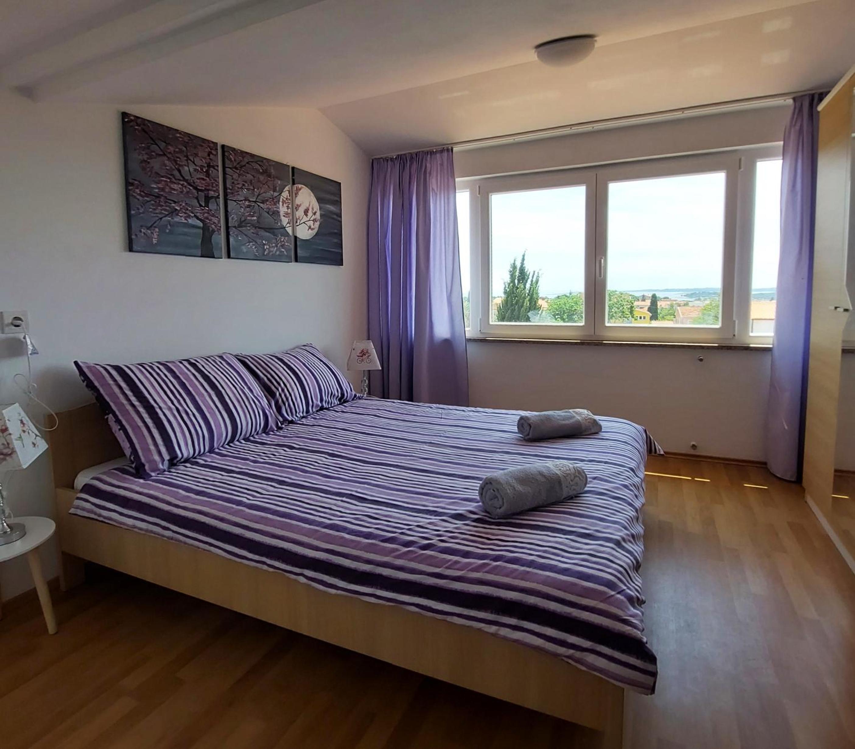 Relax to the max with the sea view