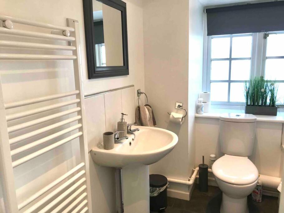 Great location very spacious. Sea and castle view