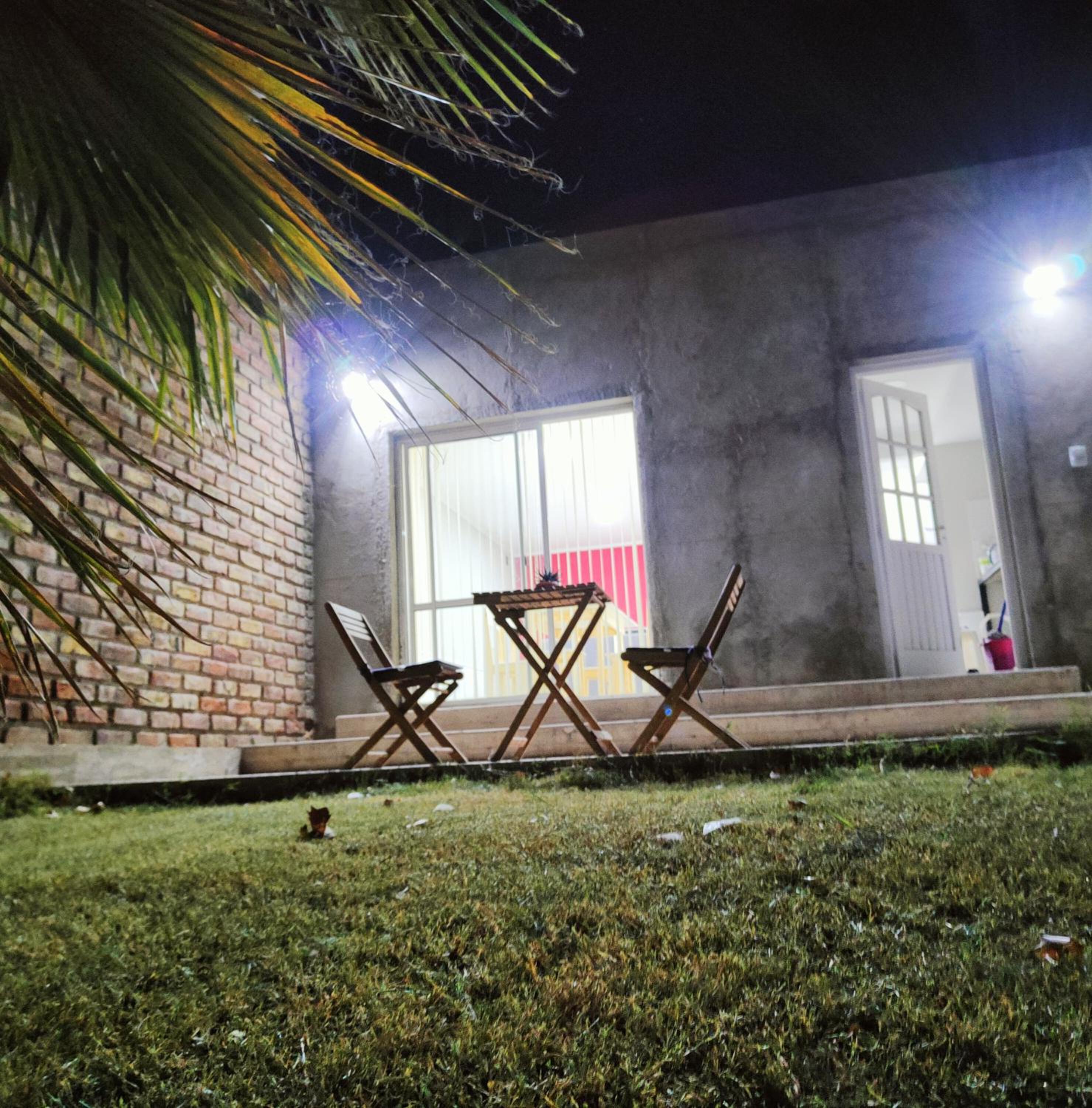 Departamento con 2 habitaciones y patio en el centro de Mendoza