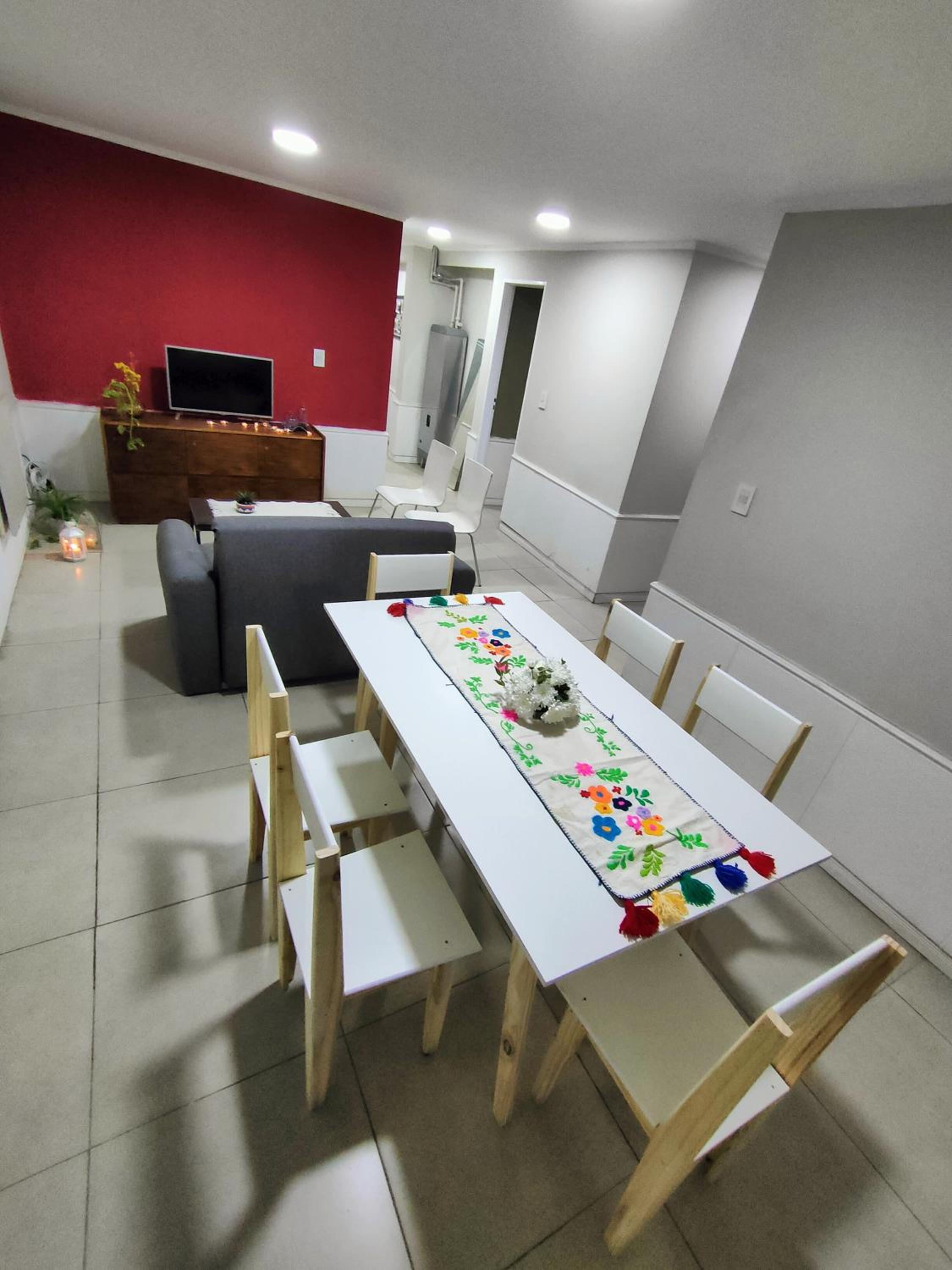 Departamento con 2 habitaciones y patio en el centro de Mendoza