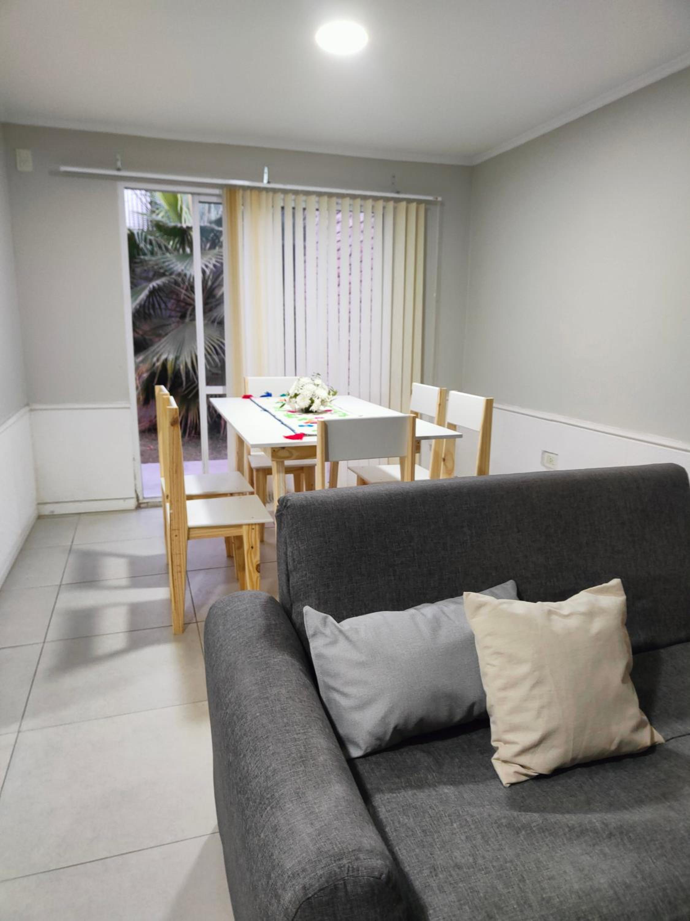 Departamento con 2 habitaciones y patio en el centro de Mendoza