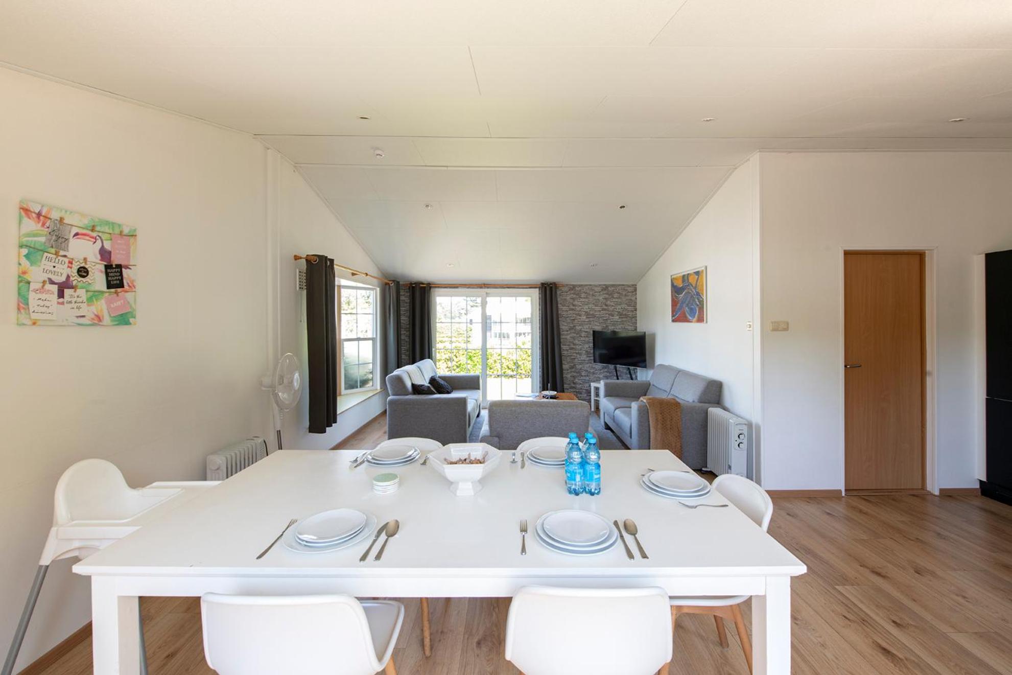 79, Ruime chalet aan de Kampina view 4