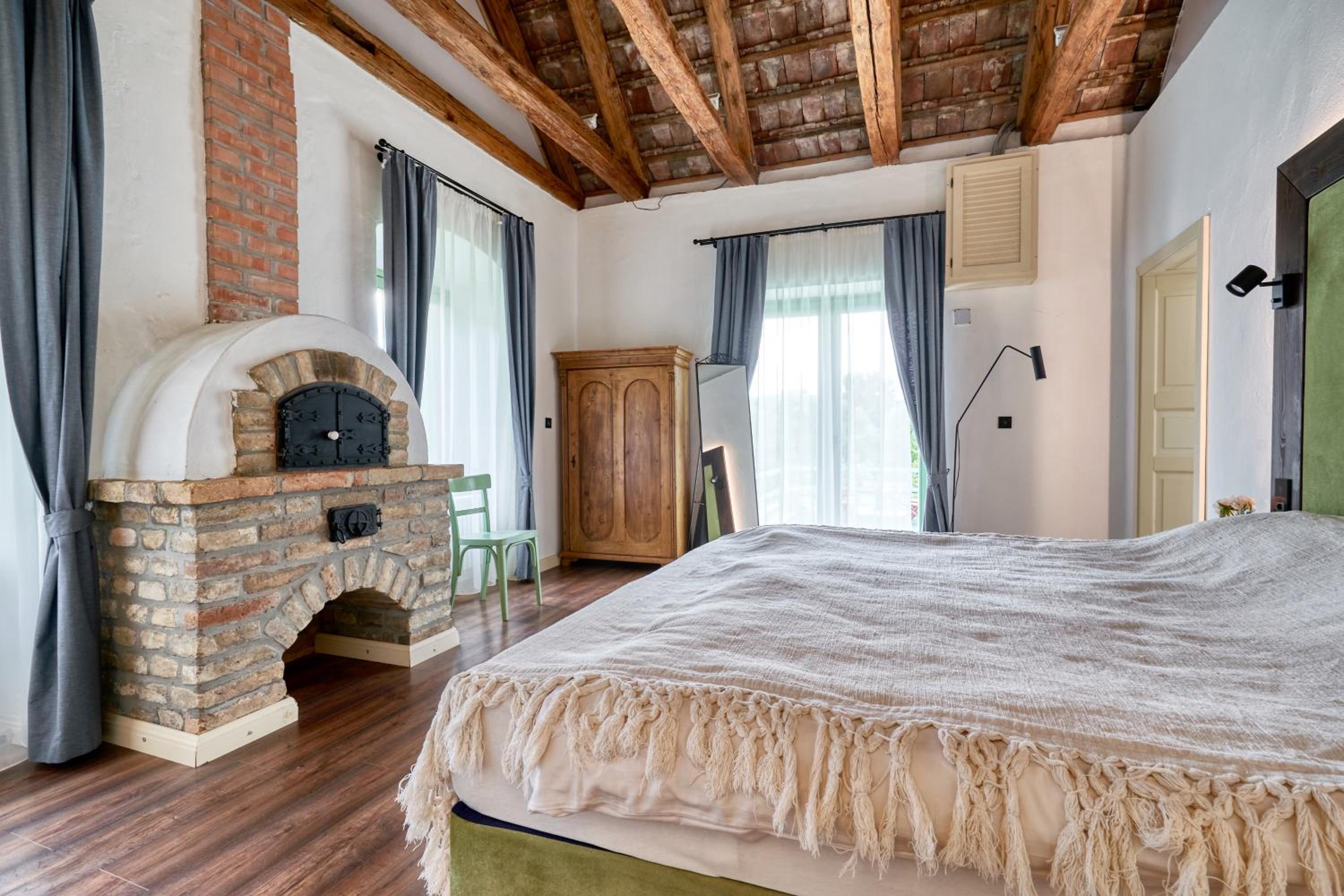 Maison BOGArT view 3